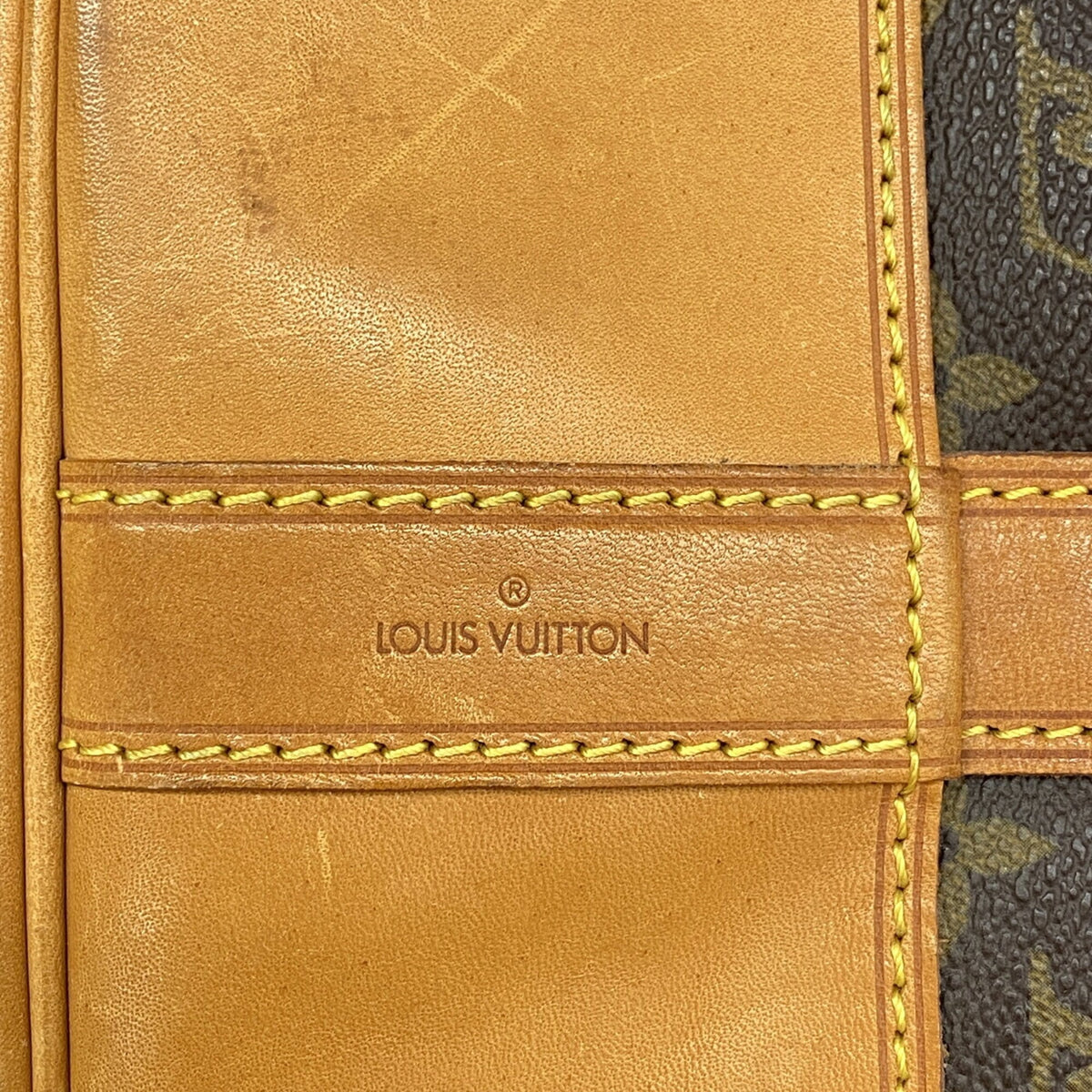 Louis Vuitton Brown Shoulder Bag (Pre-Owned)