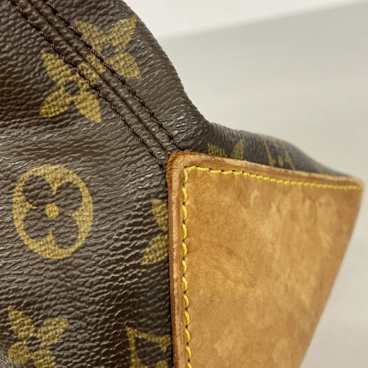 Louis Vuitton Brown Tote Bag (Pre-Owned)