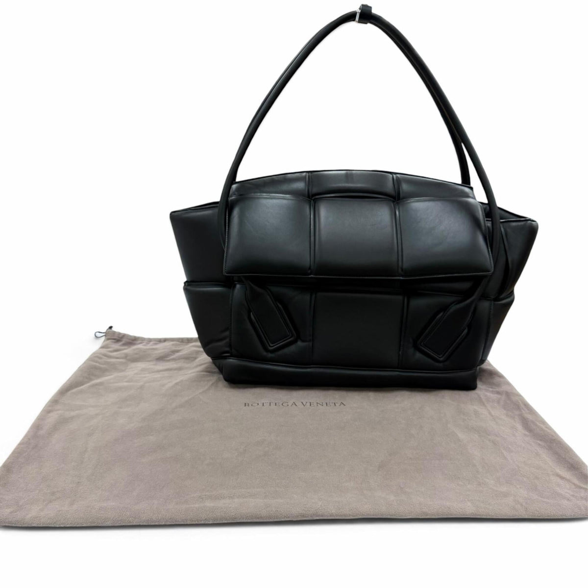 Bottega Veneta Black Leather Handbag (Pre-Owned)
