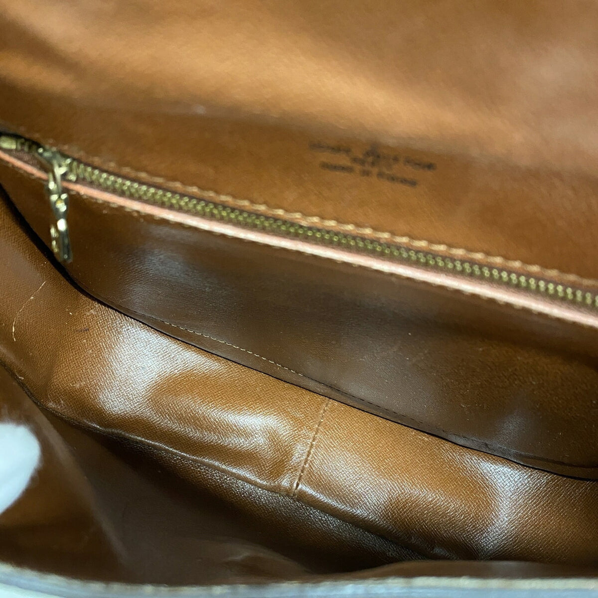 Louis Vuitton Brown Shoulder Bag (Pre-Owned)