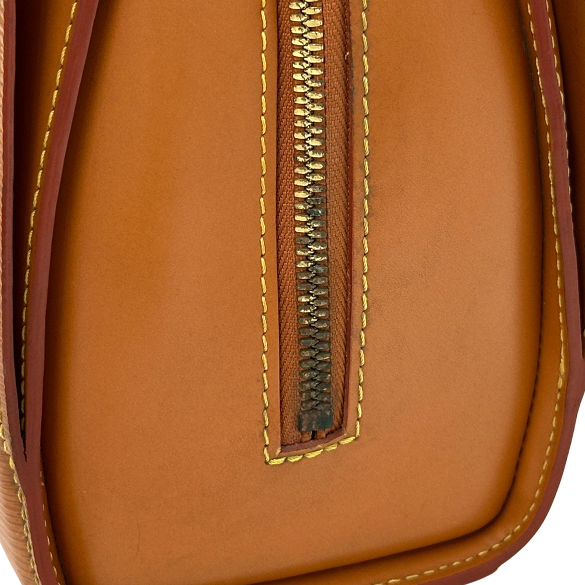 Louis Vuitton Brown Gold Cipango Epi Leather Handbag (Pre-Owned)