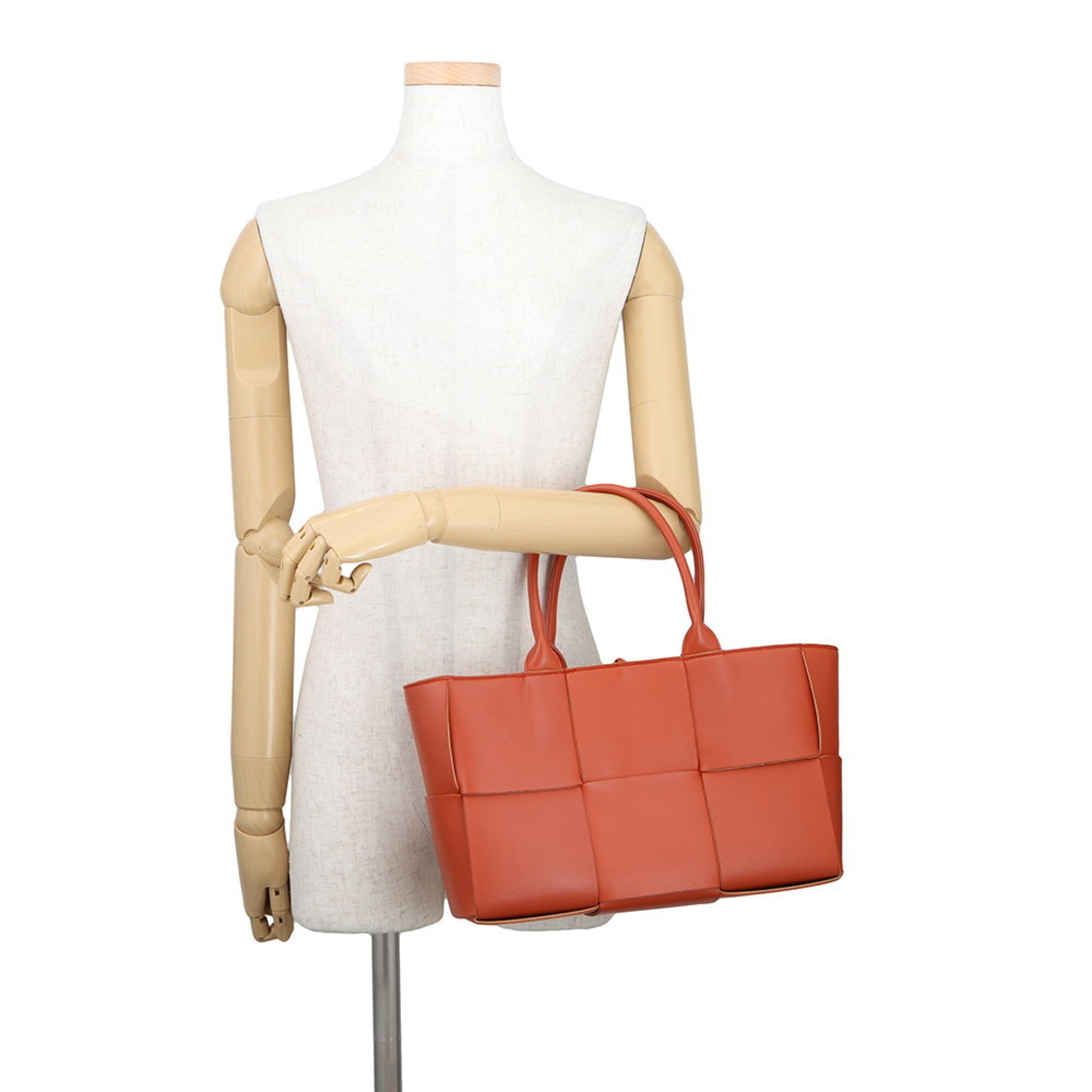 Bottega Veneta Red Color Intrecciato Handbag Pouch (Pre-Owned)