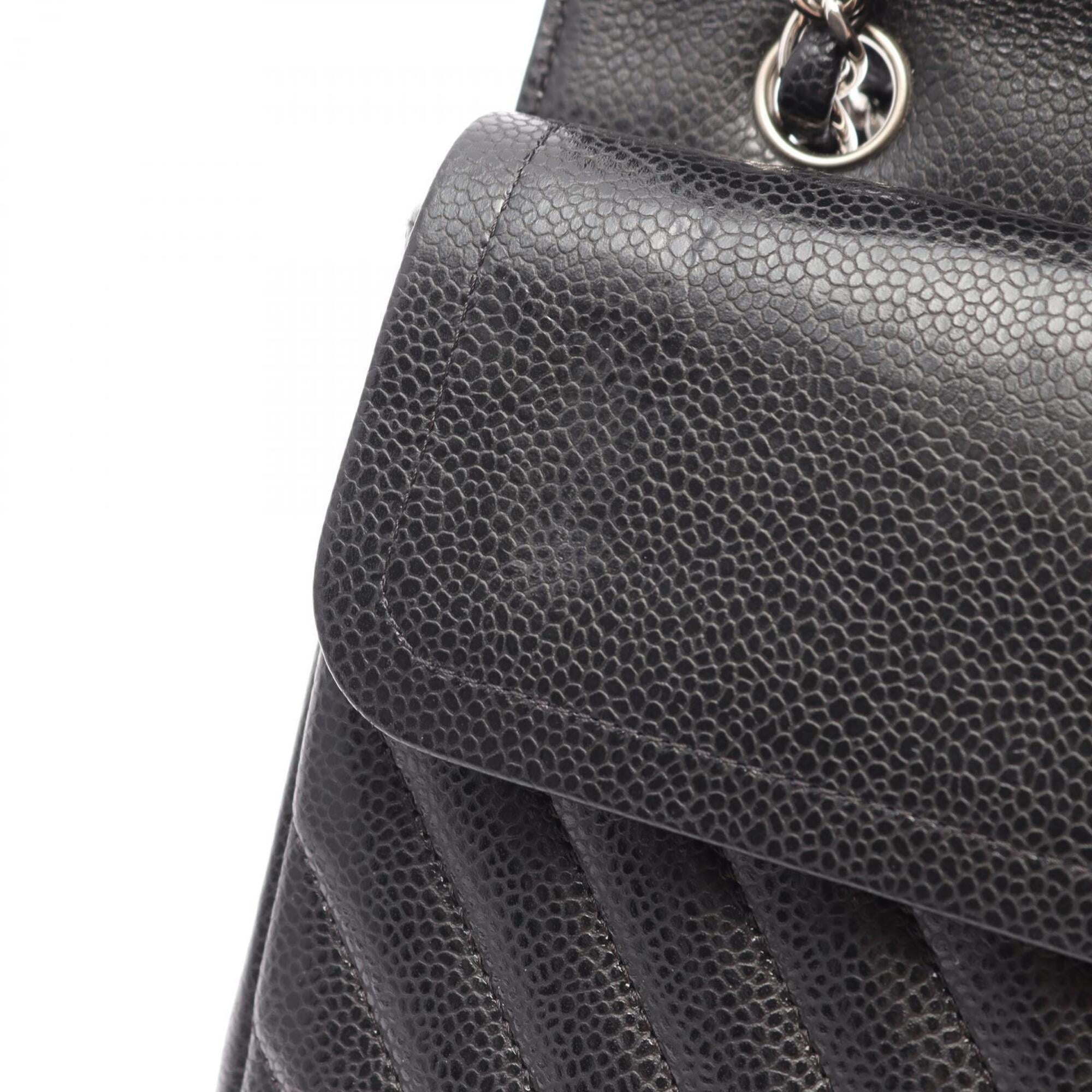 Chanel Black Grained Calfskin Handbag Shoulder Bag (Pre-Owned)