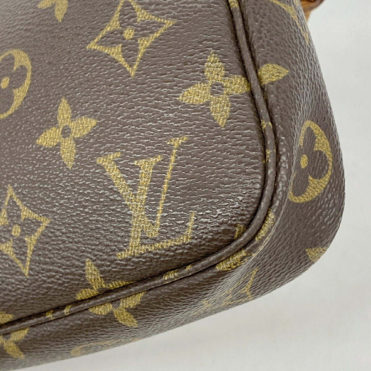 Louis Vuitton Brown Pouch (Pre-Owned)