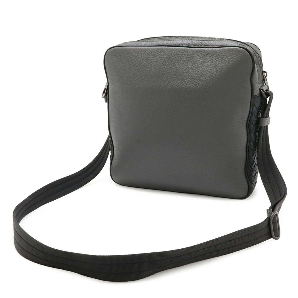Bottega Veneta Intrecciato Black Leather Shoulder Bag (Pre-Owned)