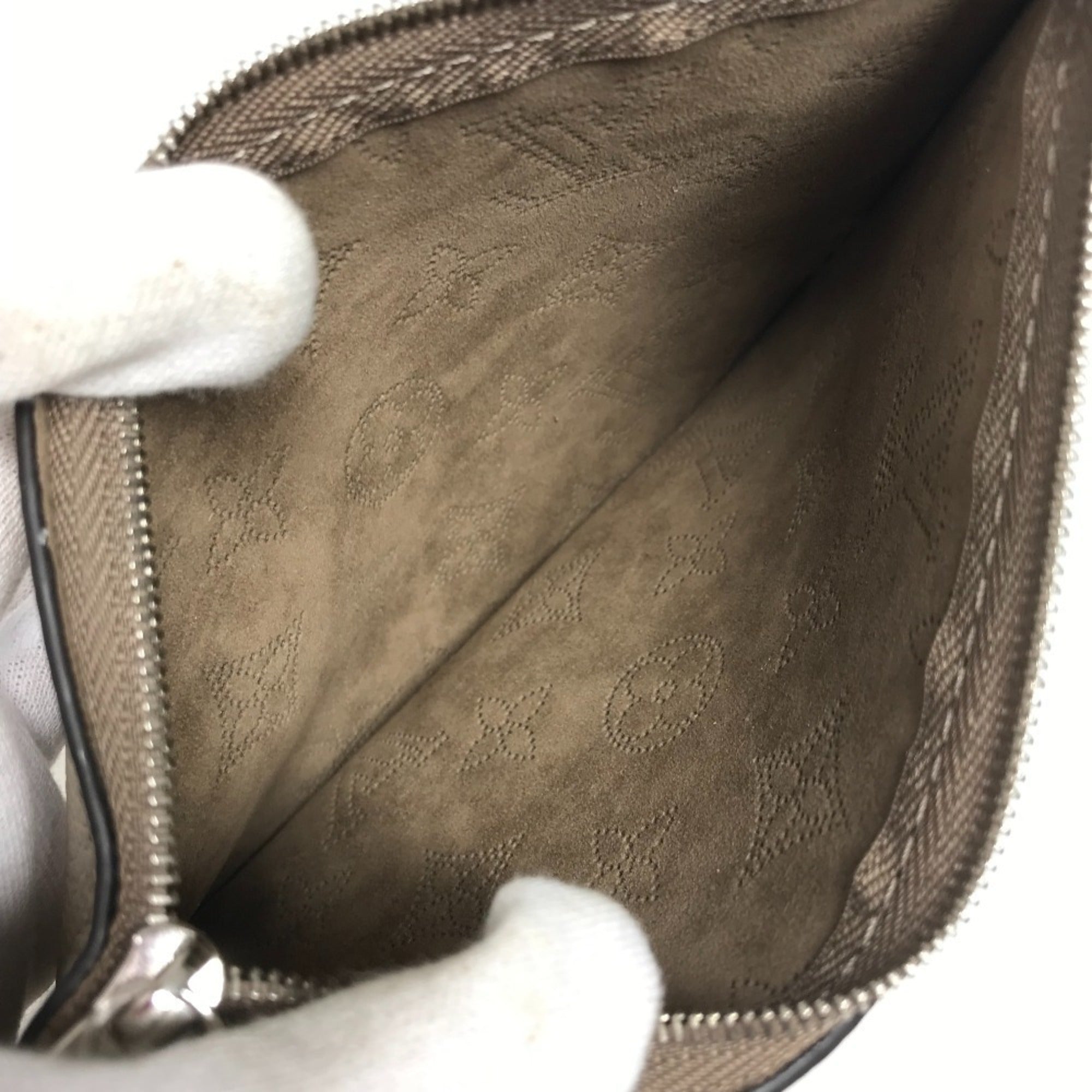 Louis Vuitton Beige Galle Mahina Leather Handbag Pouch Tote Bag (Pre-Owned)