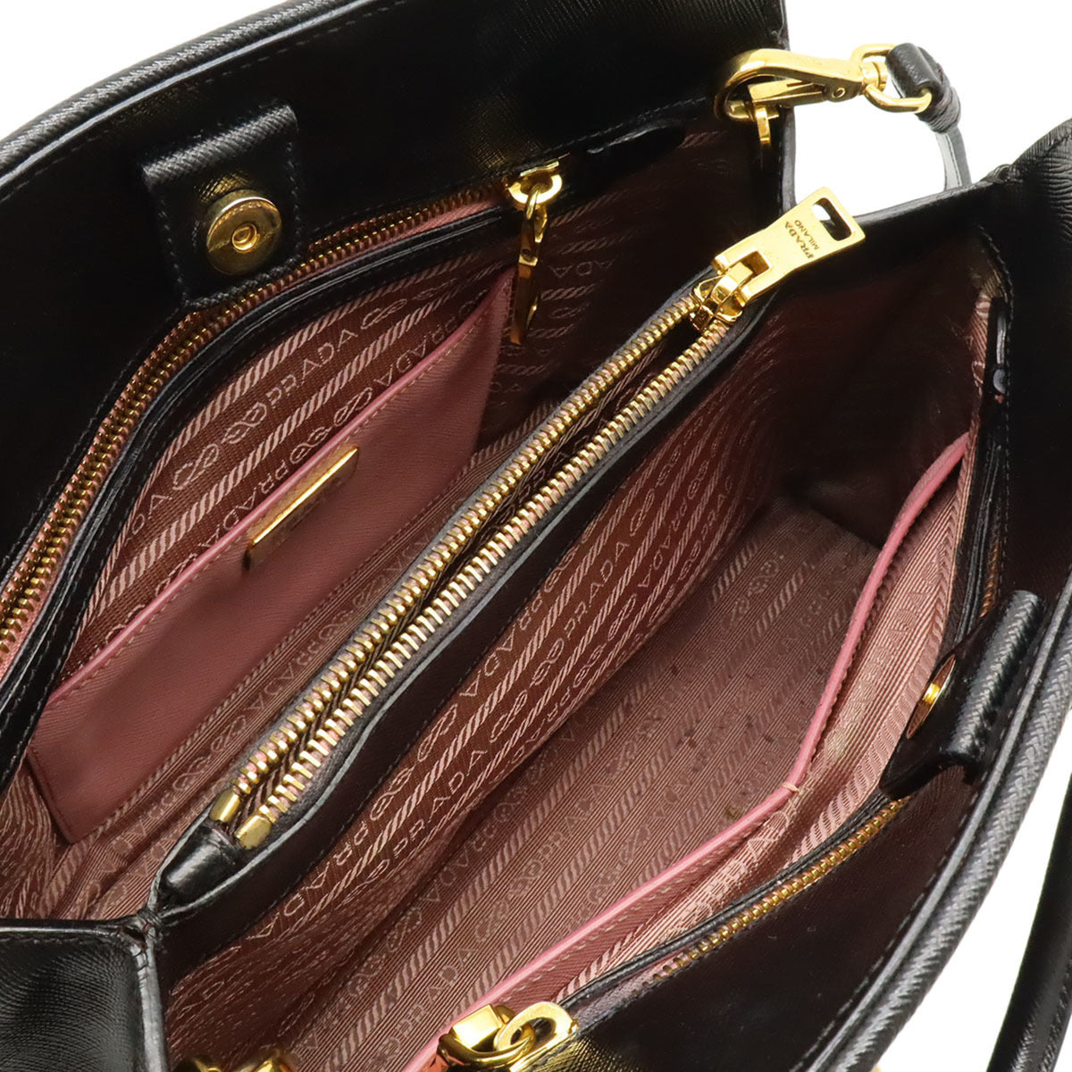 Prada Saffiano Black Leather Handbag Shoulder Bag (Pre-Owned)