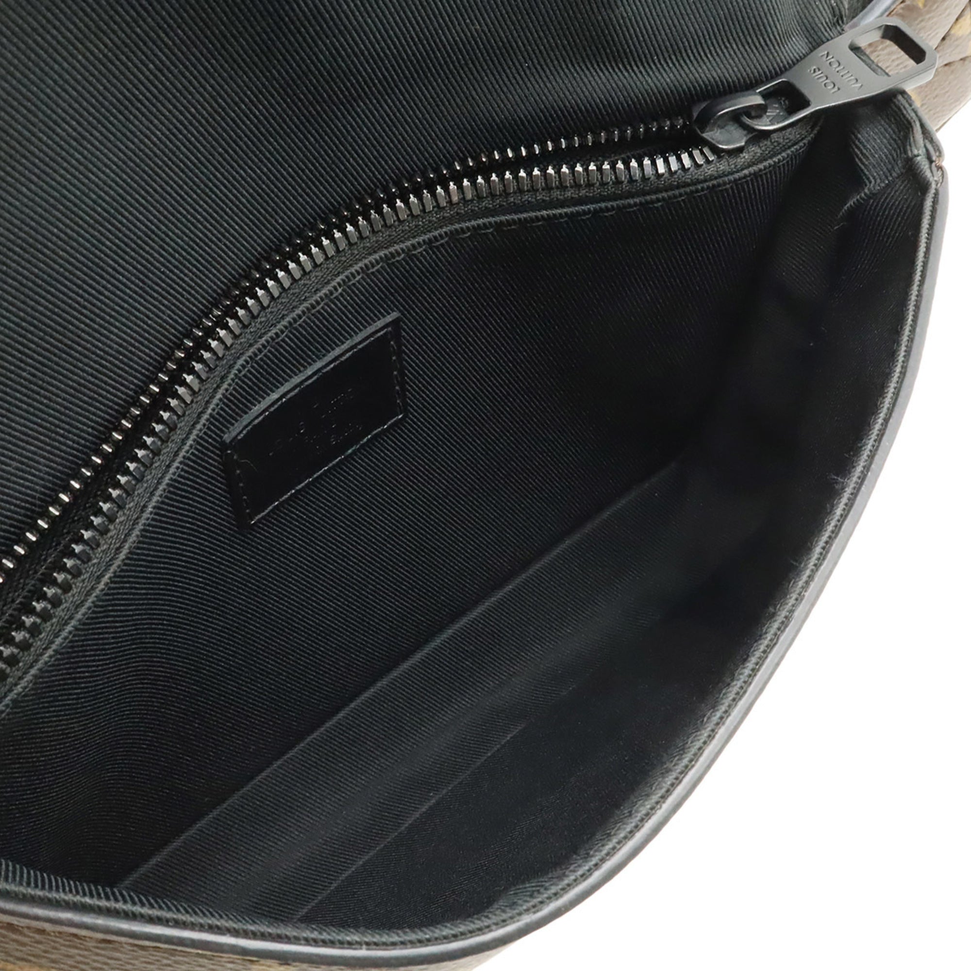 Louis Vuitton Noir Monogram Canvas Shoulder Bag Sling Bag (Pre-Owned)