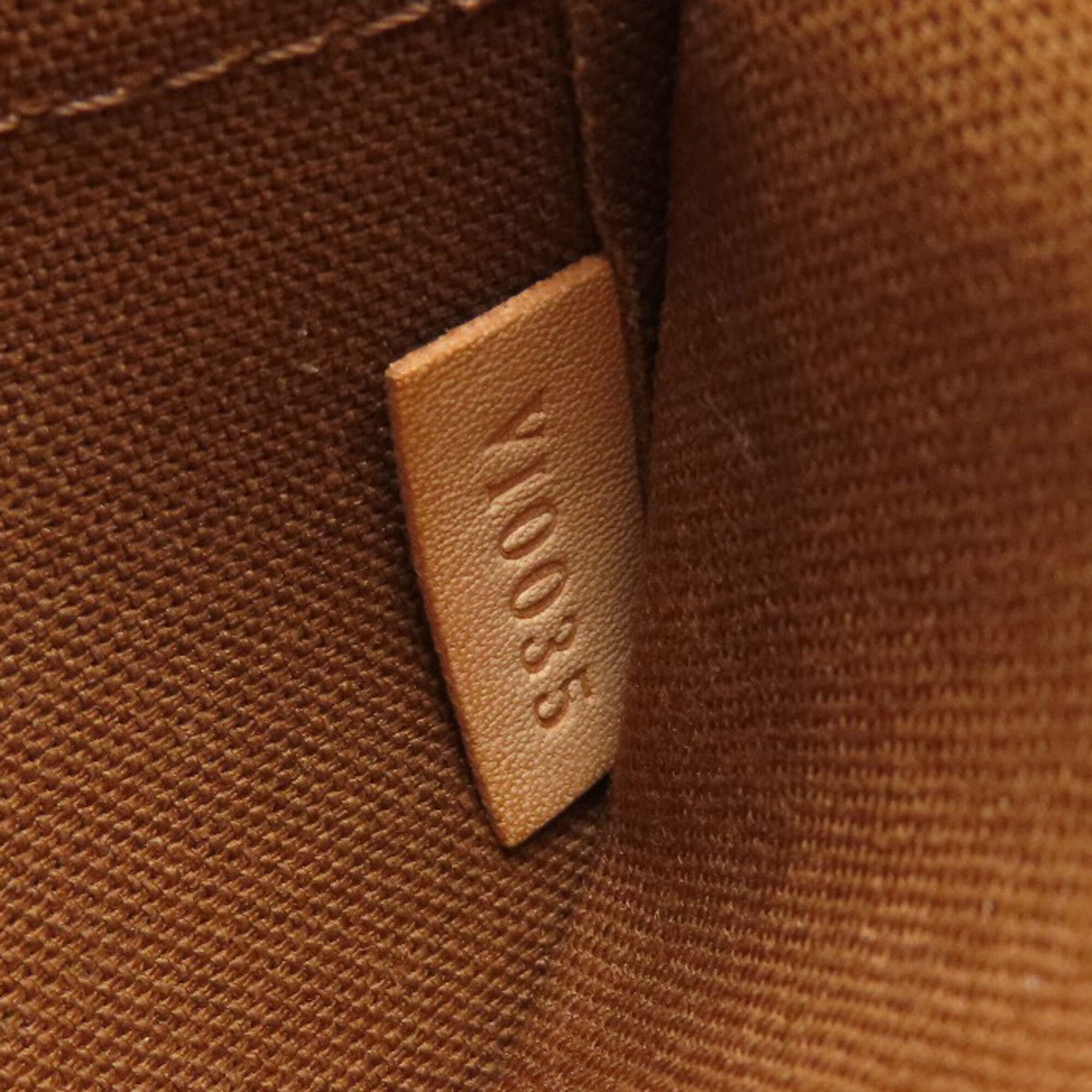 Louis Vuitton Monogram Monogram Monogram Handbag (Pre-Owned)