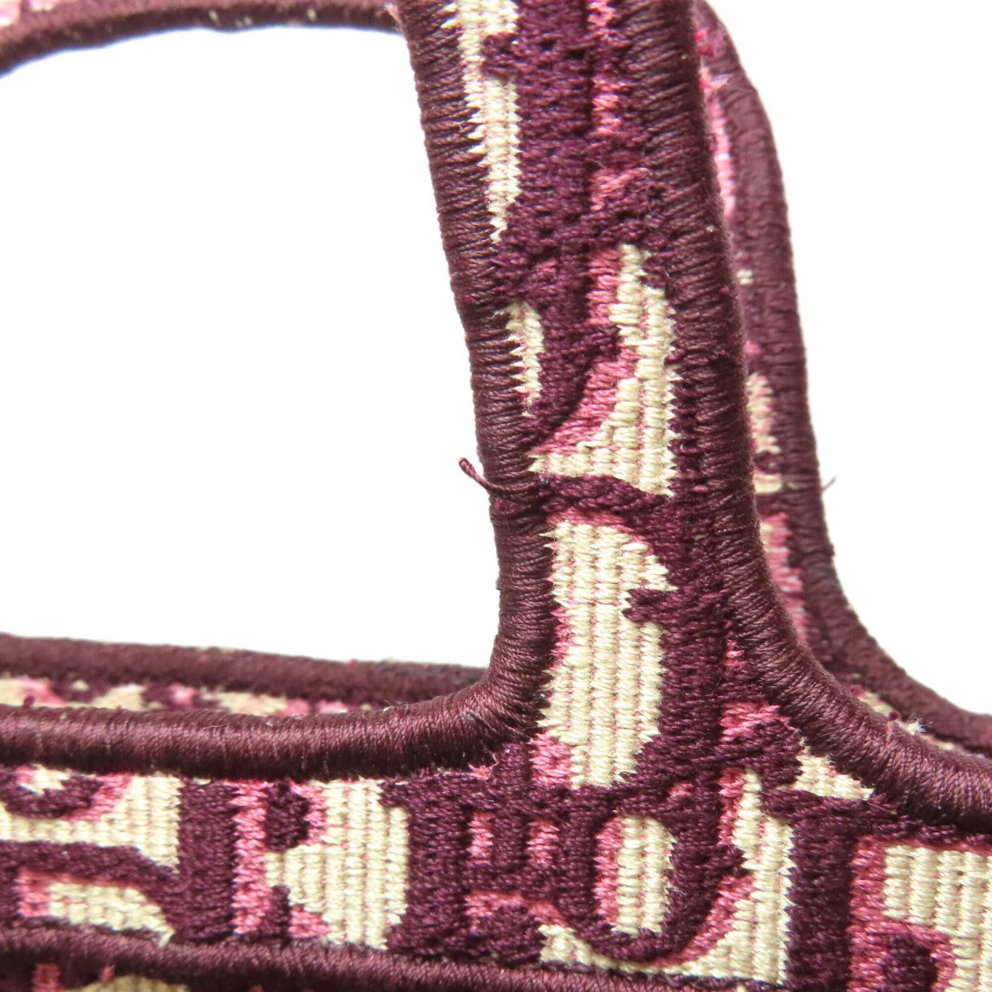 Christian Dior Bordeaux Canvas Handbag (Pre-Owned)
