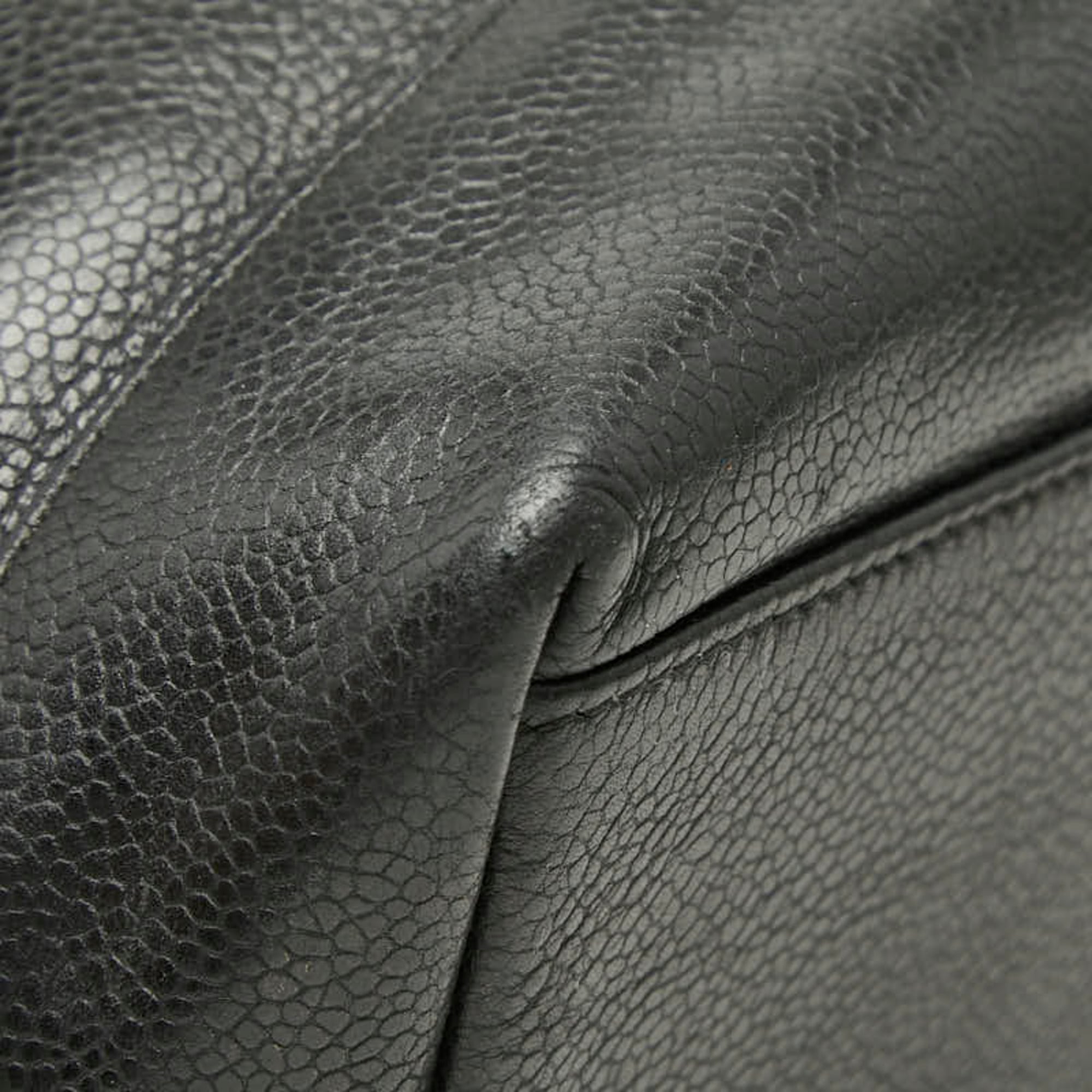 Chanel Black Grained Calfskin Shoulder Bag Tote Bag (Pre-Owned)