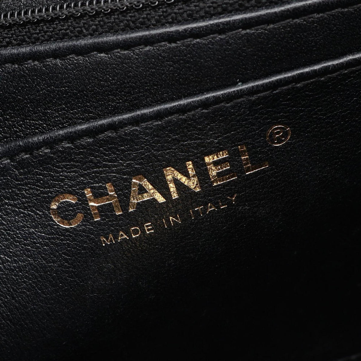 Chanel Black Leather Handbag Shoulder Bag (Pre-Owned)
