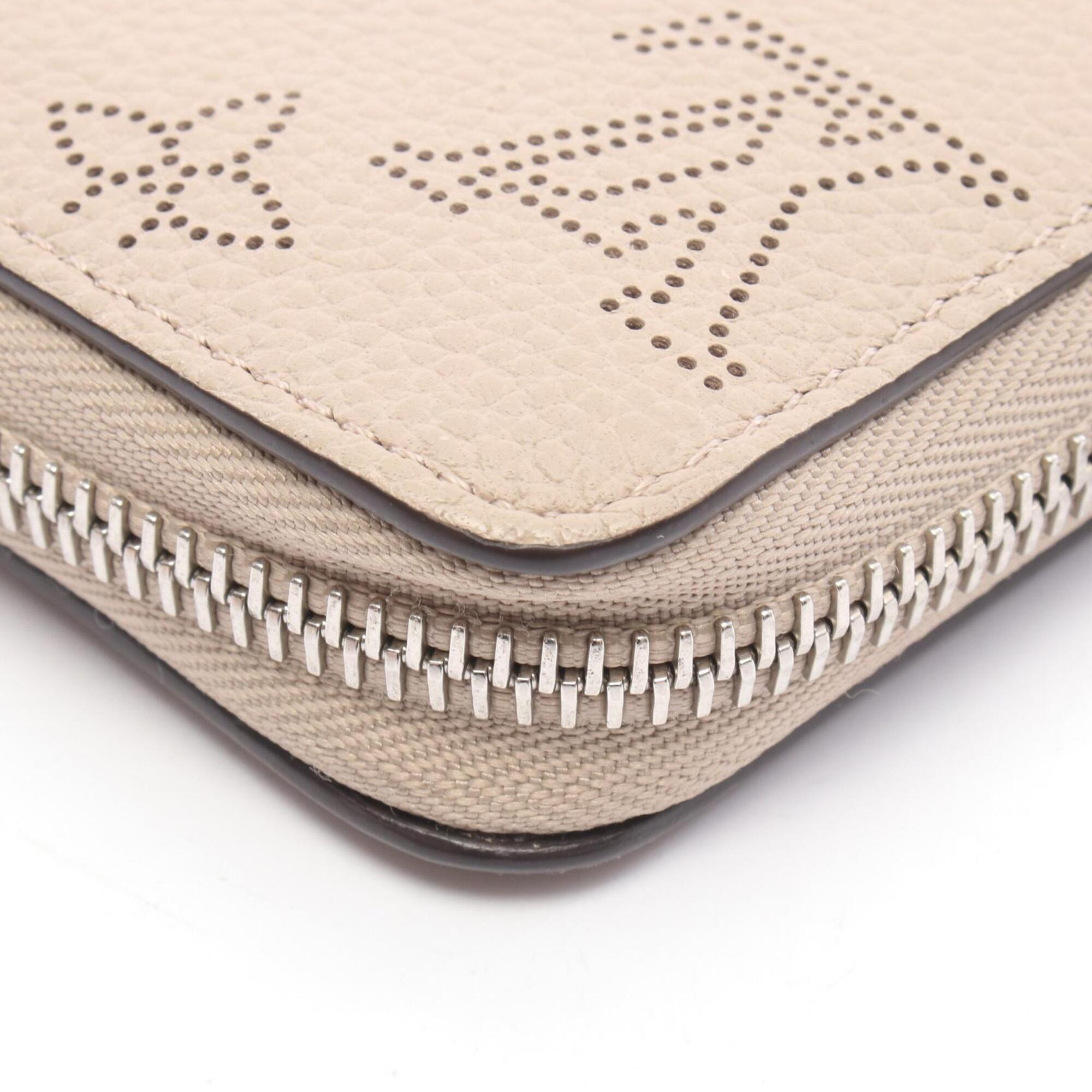Louis Vuitton Beige Mahina Leather Leather Long Wallet (Bi-Fold) (Pre-Owned)