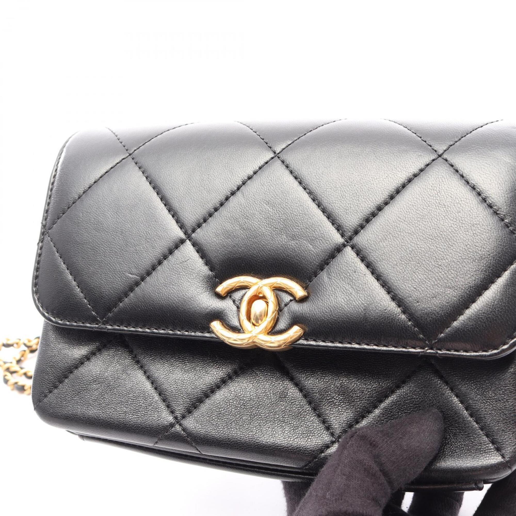 Chanel Black Leather Handbag Shoulder Bag (Pre-Owned)