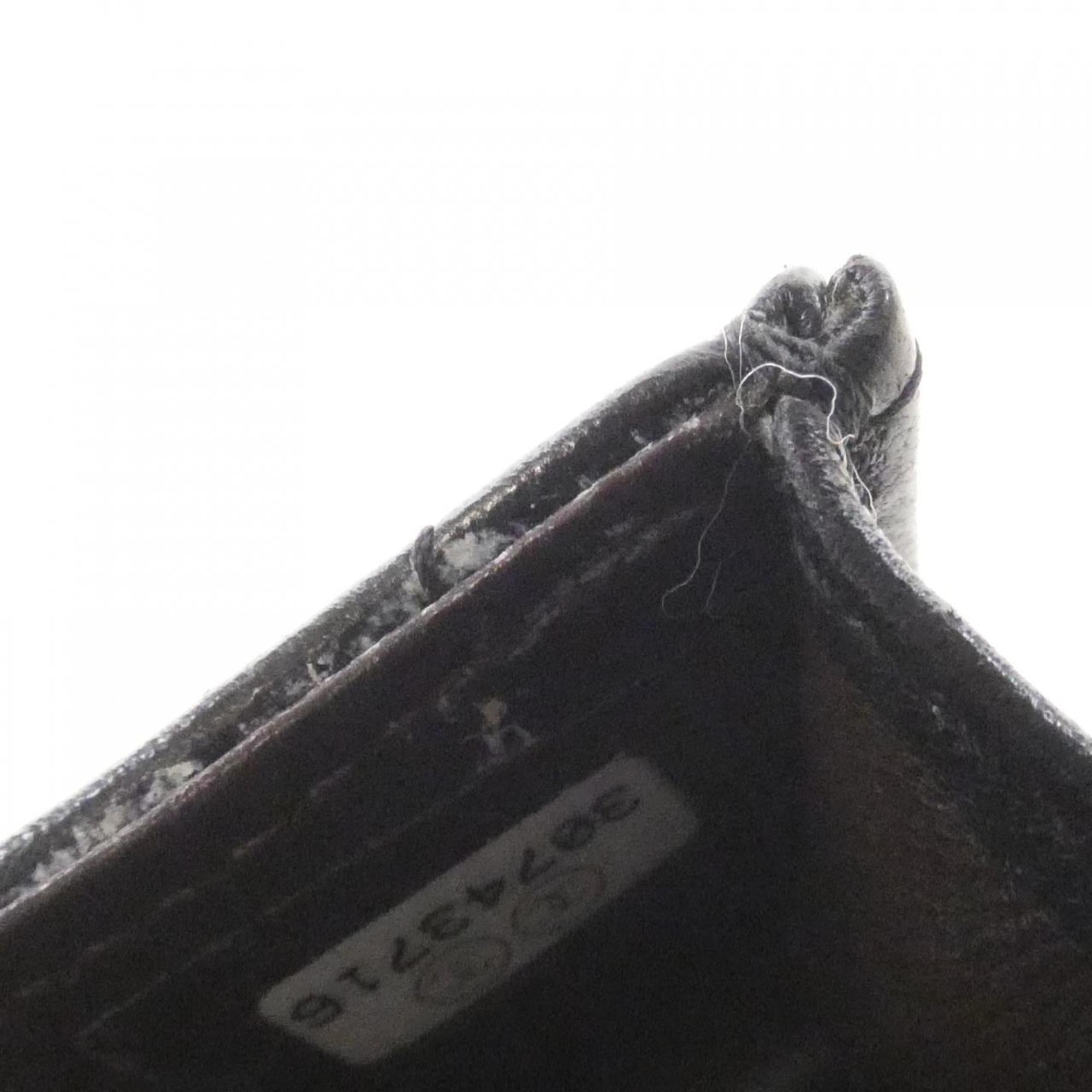 Chanel Black Leather Shoulder Bag (Pre-Owned)