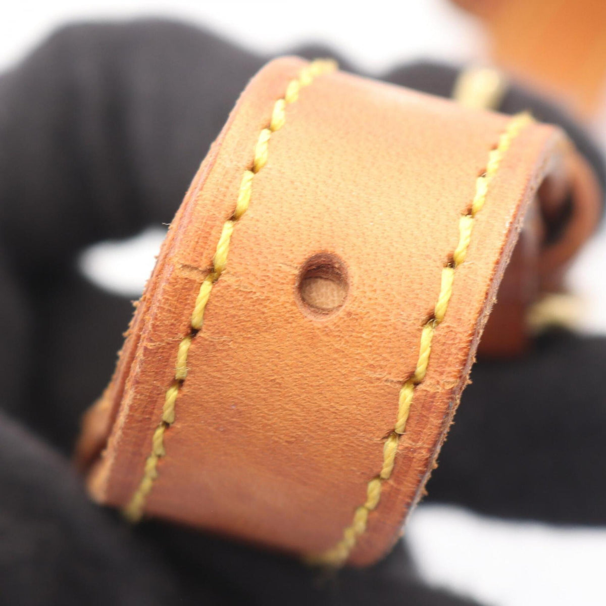 Louis Vuitton Brown Monogram Monogram Leather Handbag Shoulder Bag (Pre-Owned)