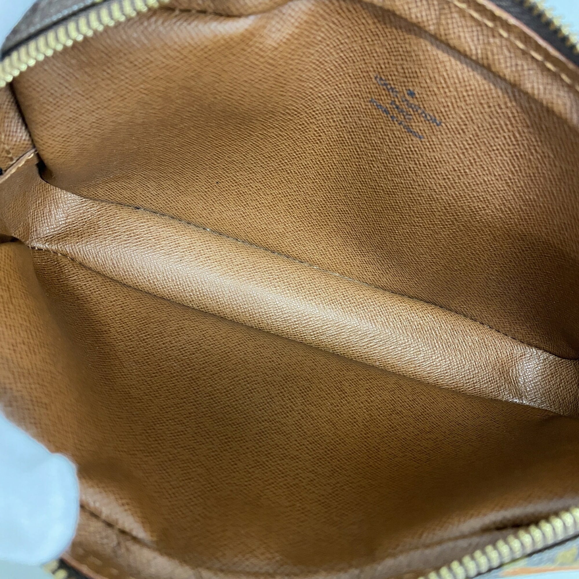 Louis Vuitton Brown Shoulder Bag (Pre-Owned)