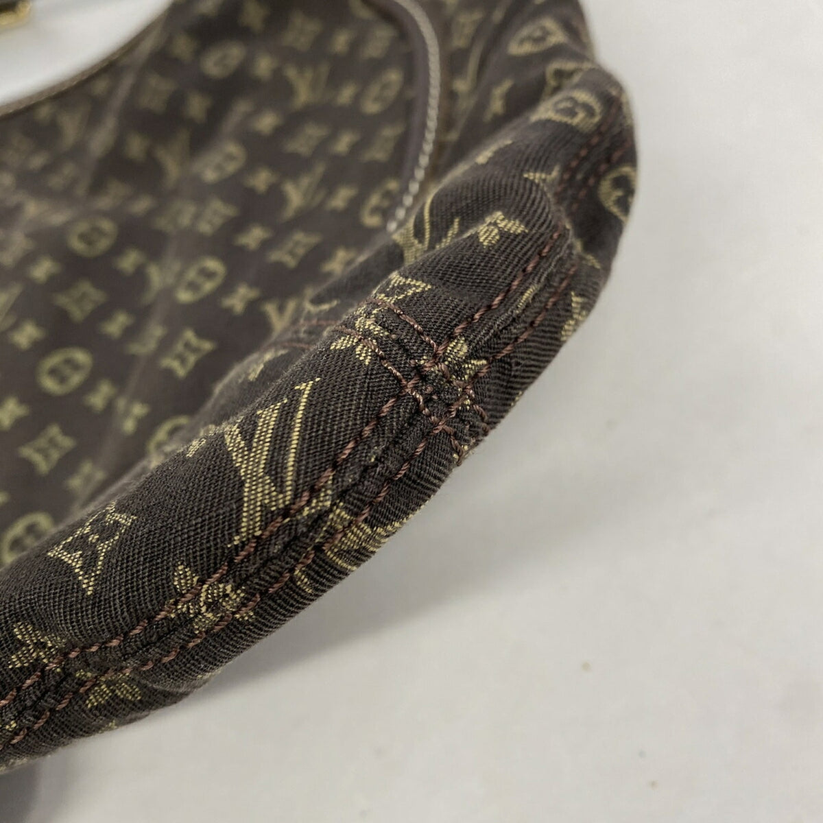 Louis Vuitton Ebene Shoulder Bag (Pre-Owned)