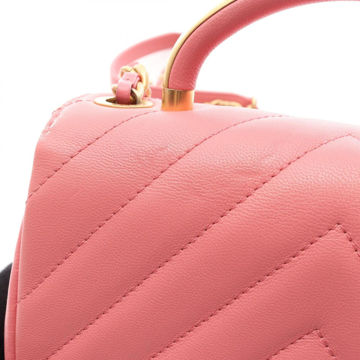 Chanel Pink Leather Handbag Shoulder Bag (Pre-Owned)