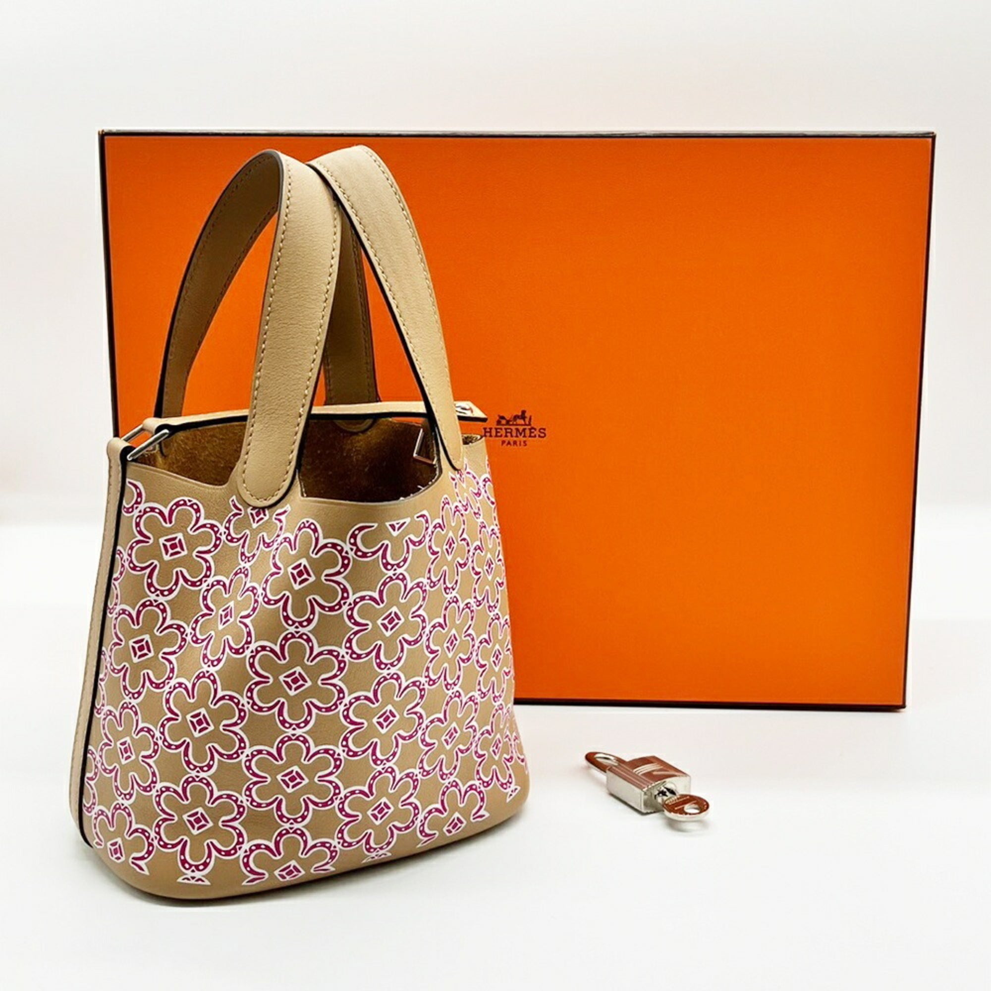 Hermes Swift Leather Handbag (Pre-Owned)
