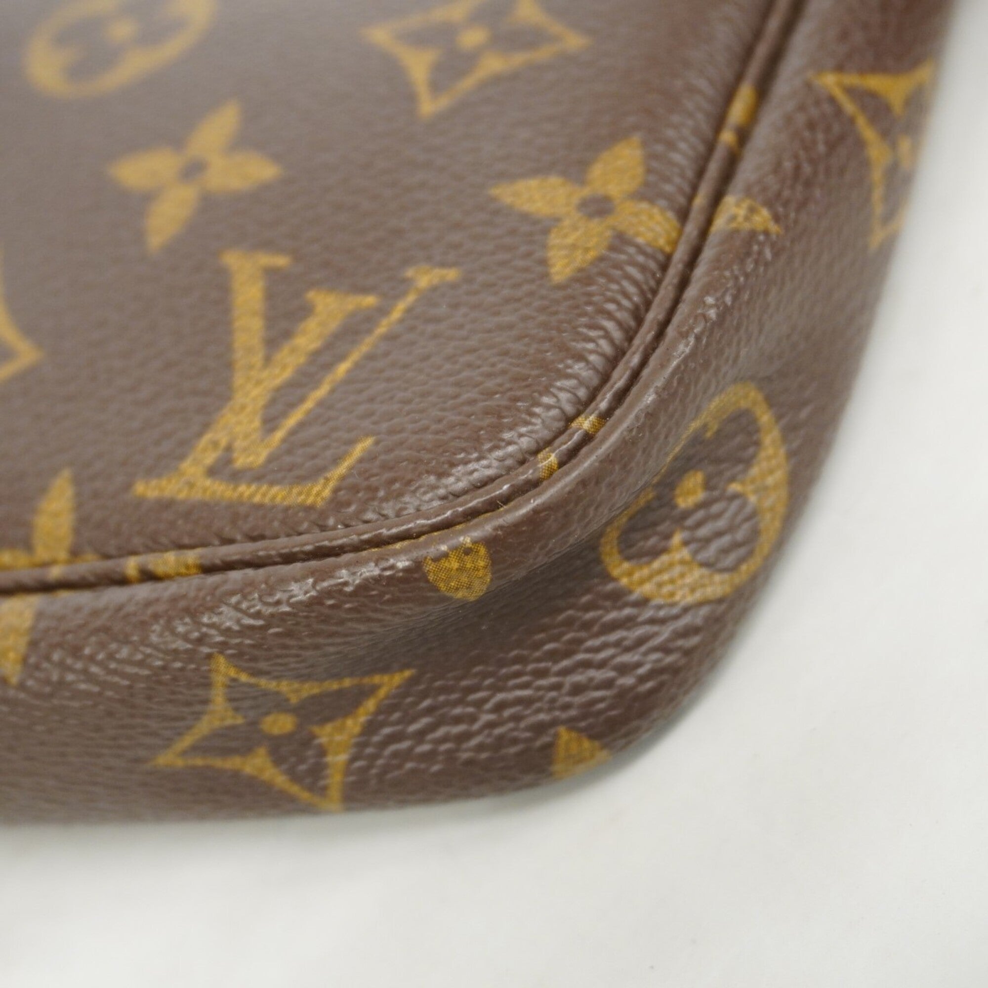 Louis Vuitton Brown Pouch (Pre-Owned)