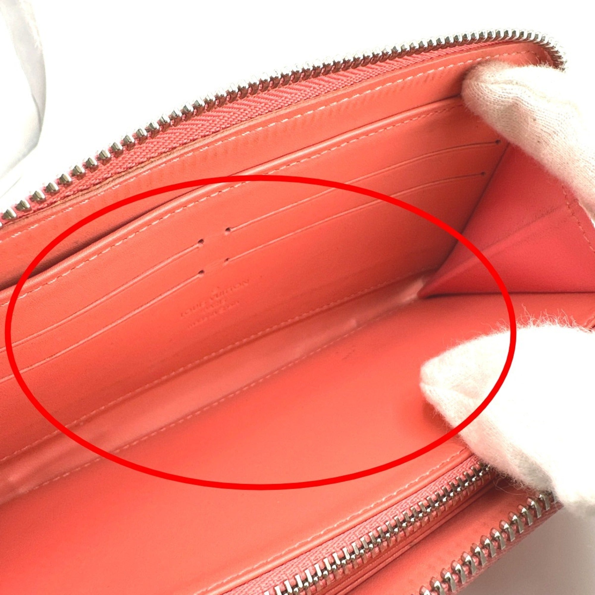 Louis Vuitton Monogram Vernis Rose Litchi Monogram Vernis Long Wallet (Bi-Fold) (Pre-Owned)