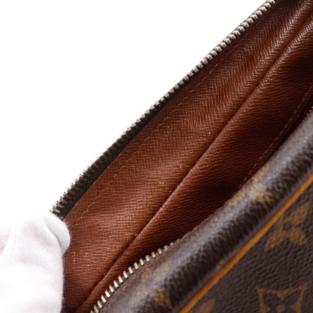 Louis Vuitton Monogram Brown Monogram Shoulder Bag (Pre-Owned)