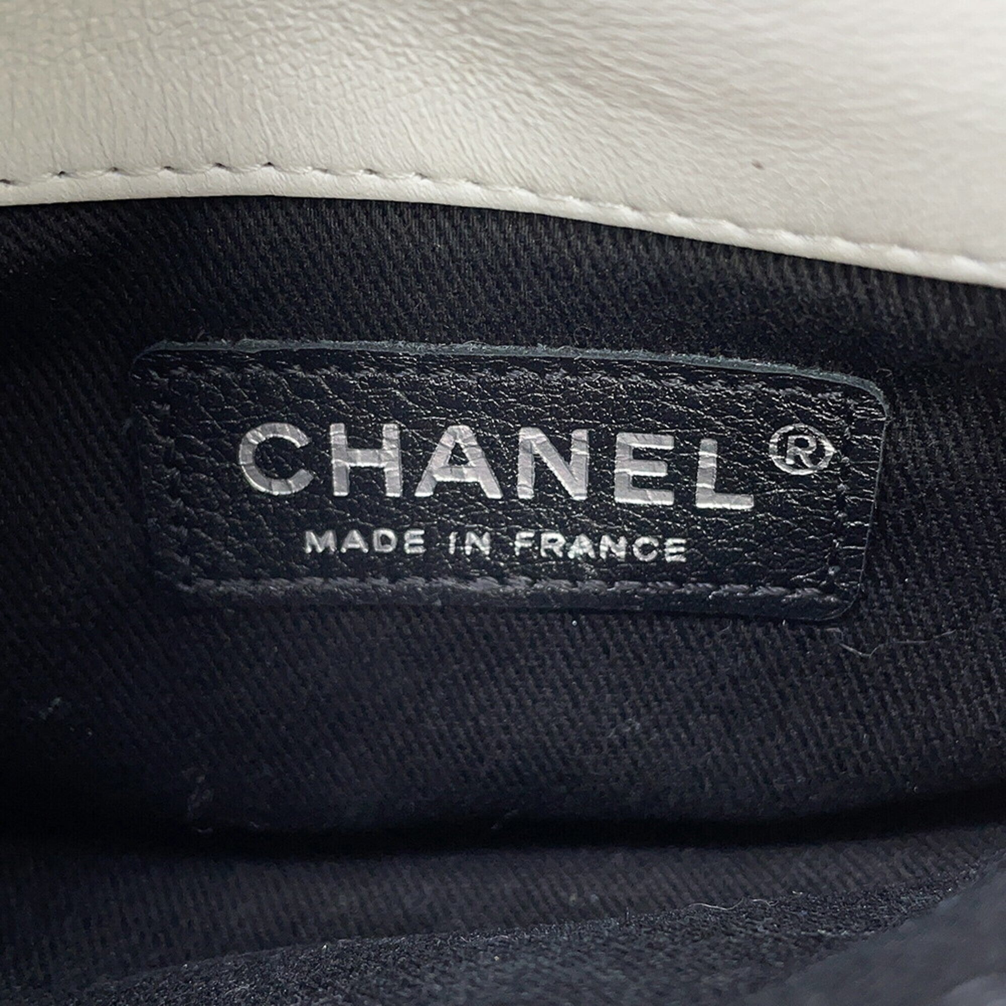 Chanel Black White Chain/Shoulder Wallet (Pre-Owned)