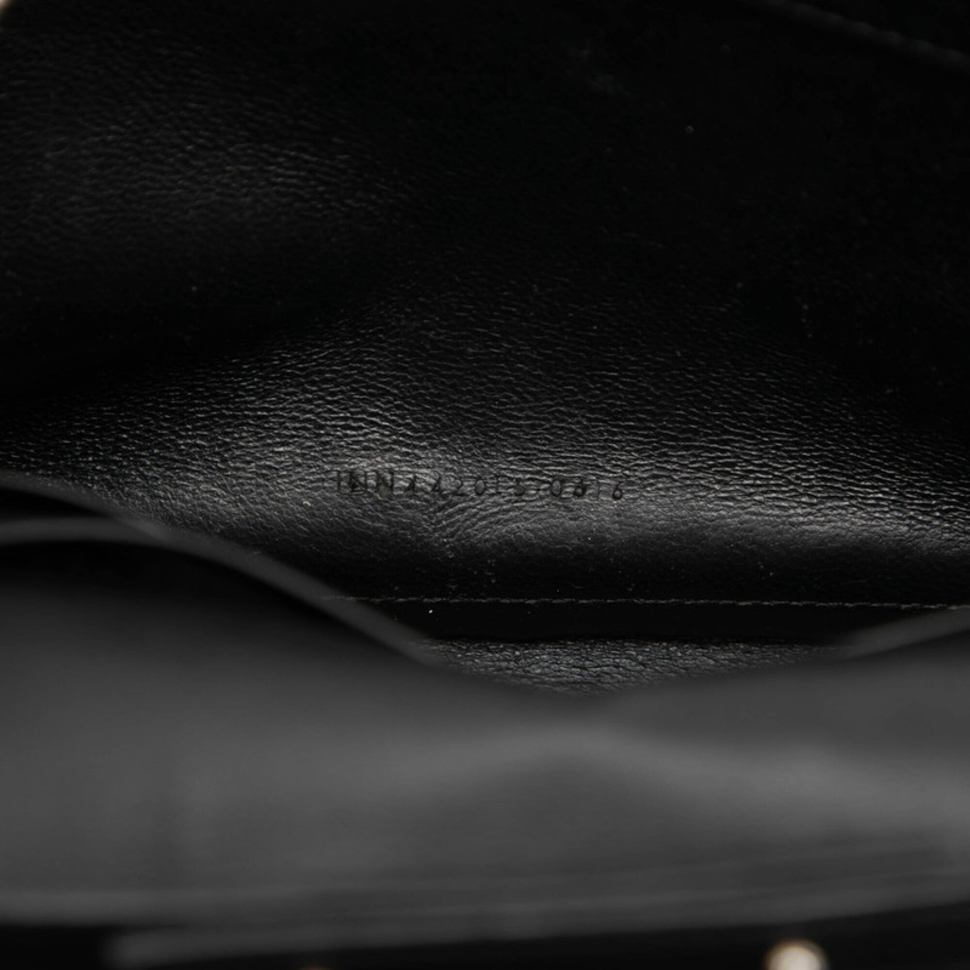 Saint Laurent Black Leather Shoulder Bag (Pre-Owned)