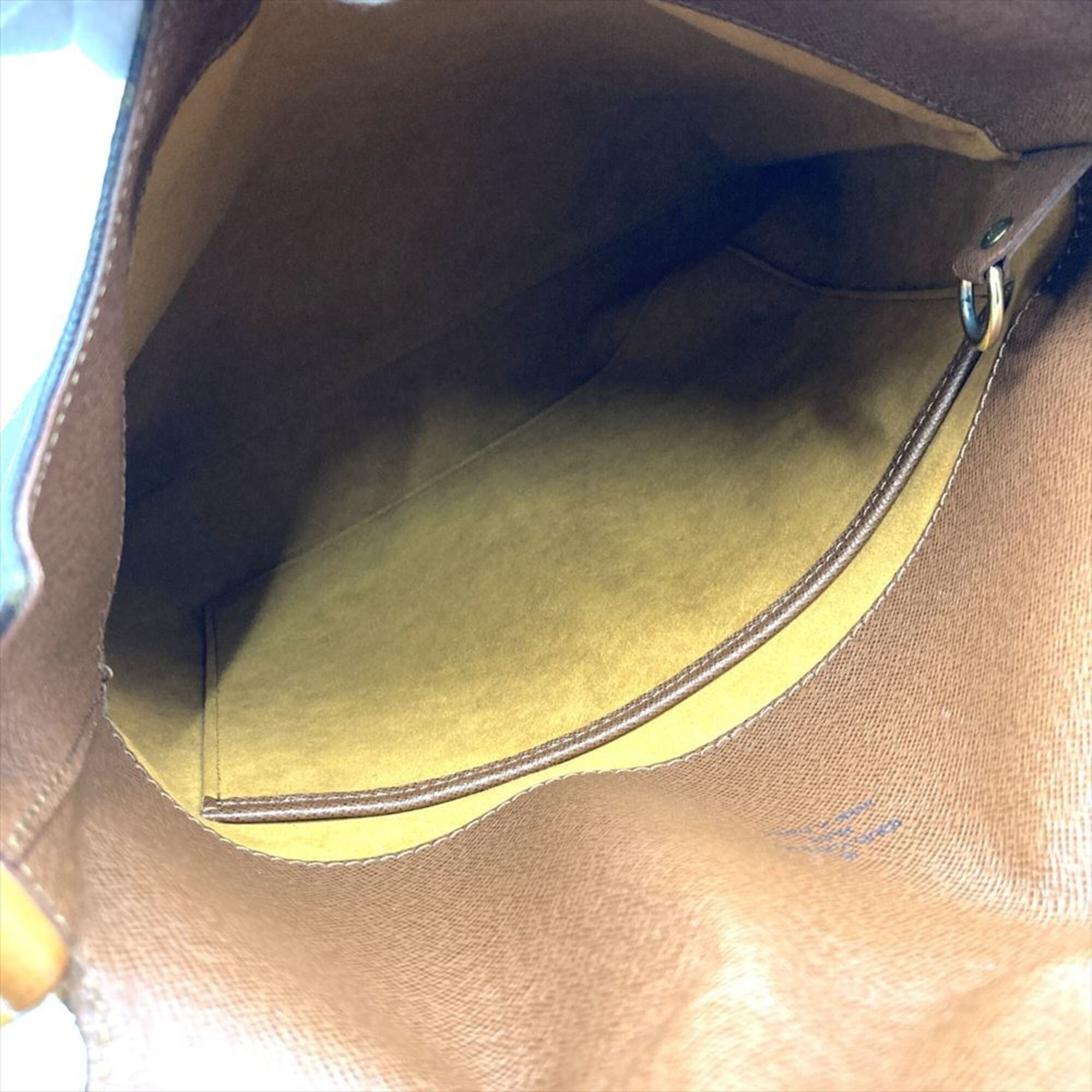 Louis Vuitton Brown Monogram Monogram Shoulder Bag (Pre-Owned)