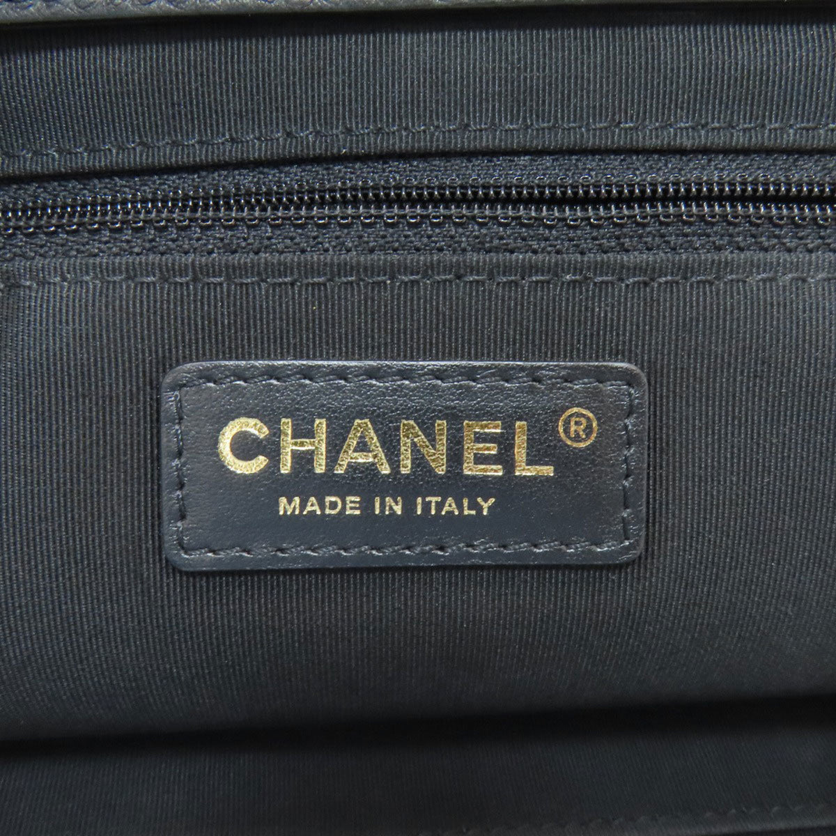 Chanel Matelasse Black Leather Tote Bag (Pre-Owned)