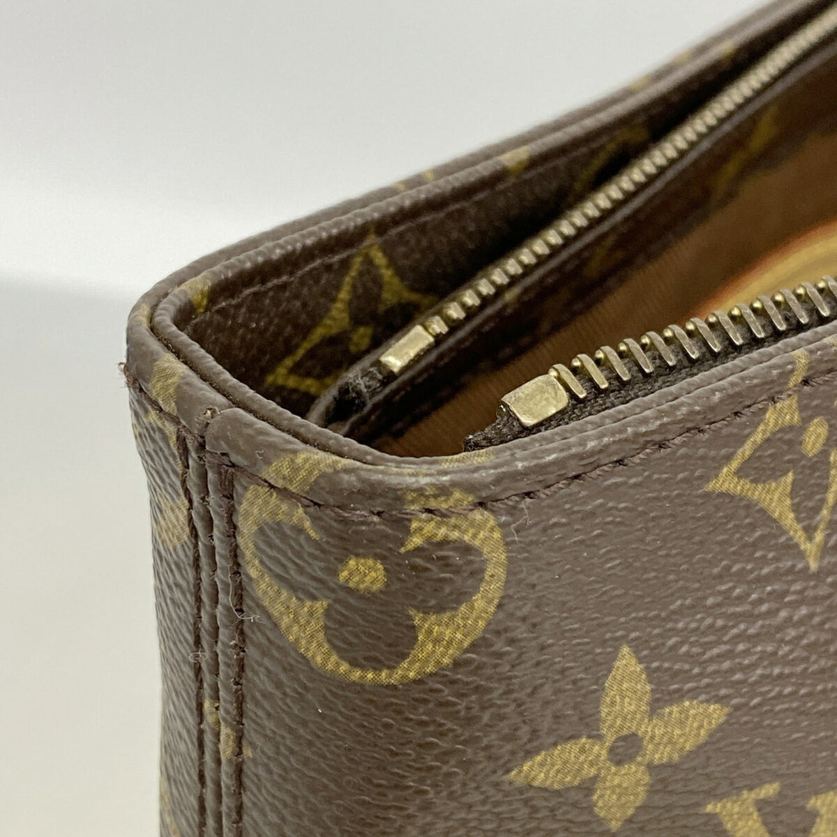 Louis Vuitton Brown Tote Bag (Pre-Owned)