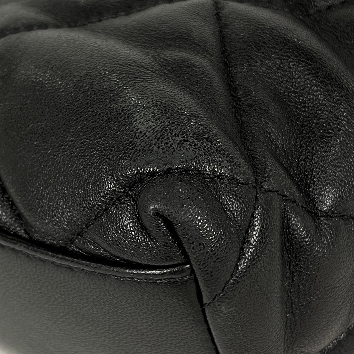 Chanel Matelasse Black Leather Tote Bag (Pre-Owned)