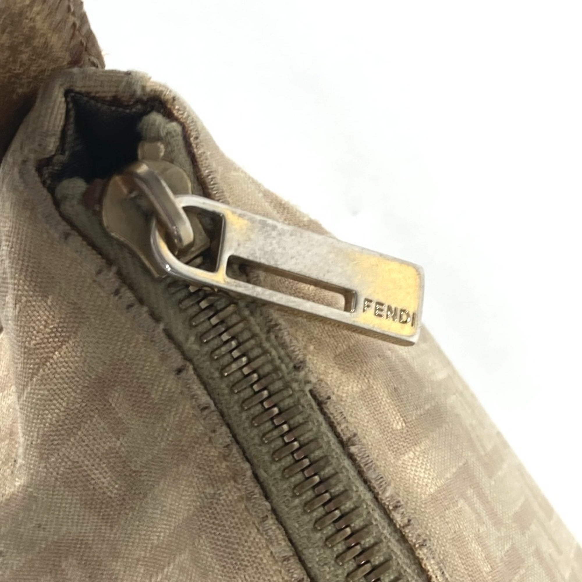 Fendi Beige Leather Canvas Shoulder Bag (Pre-Owned)