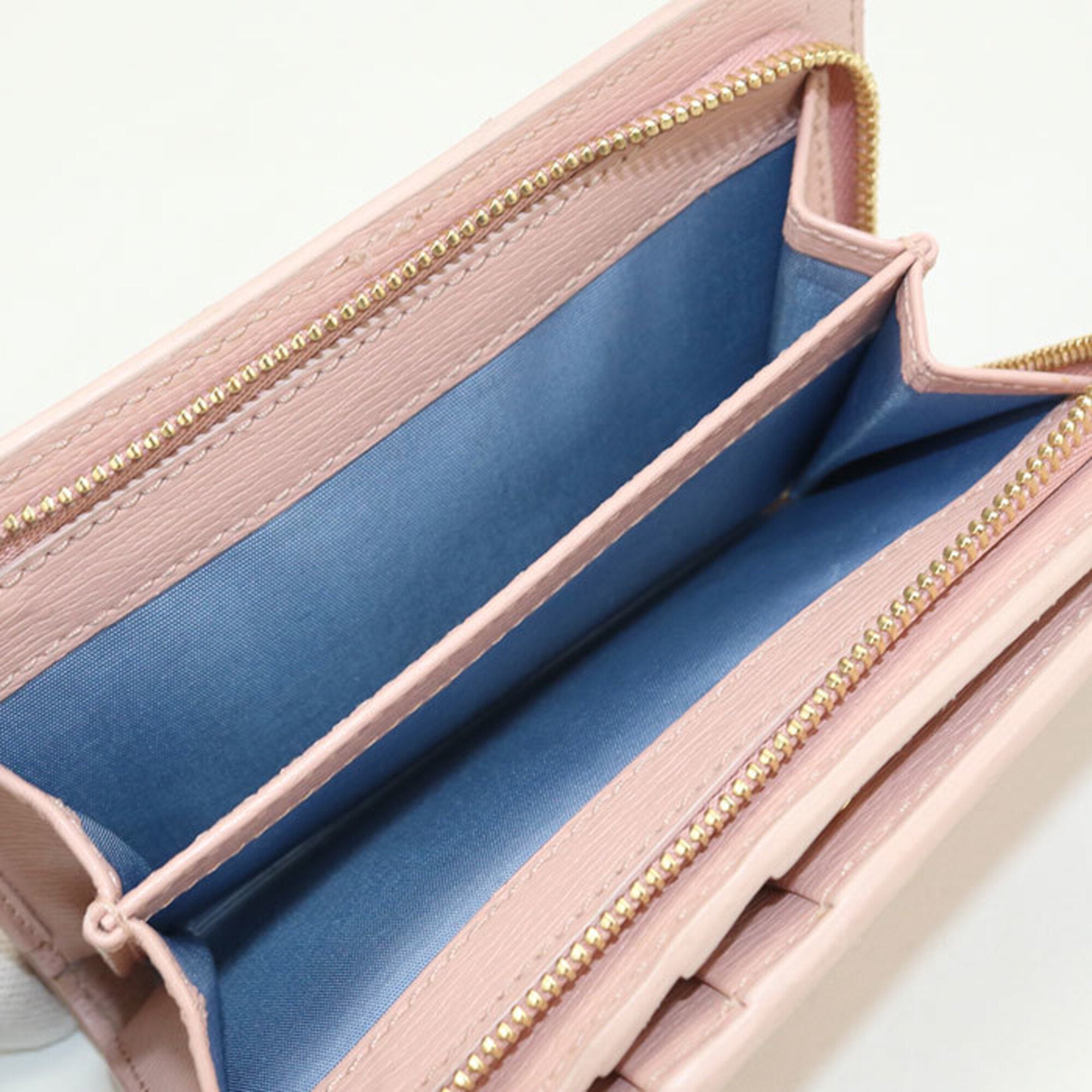 Gucci Pink Leather Wallet (Bi-Fold) (Pre-Owned)