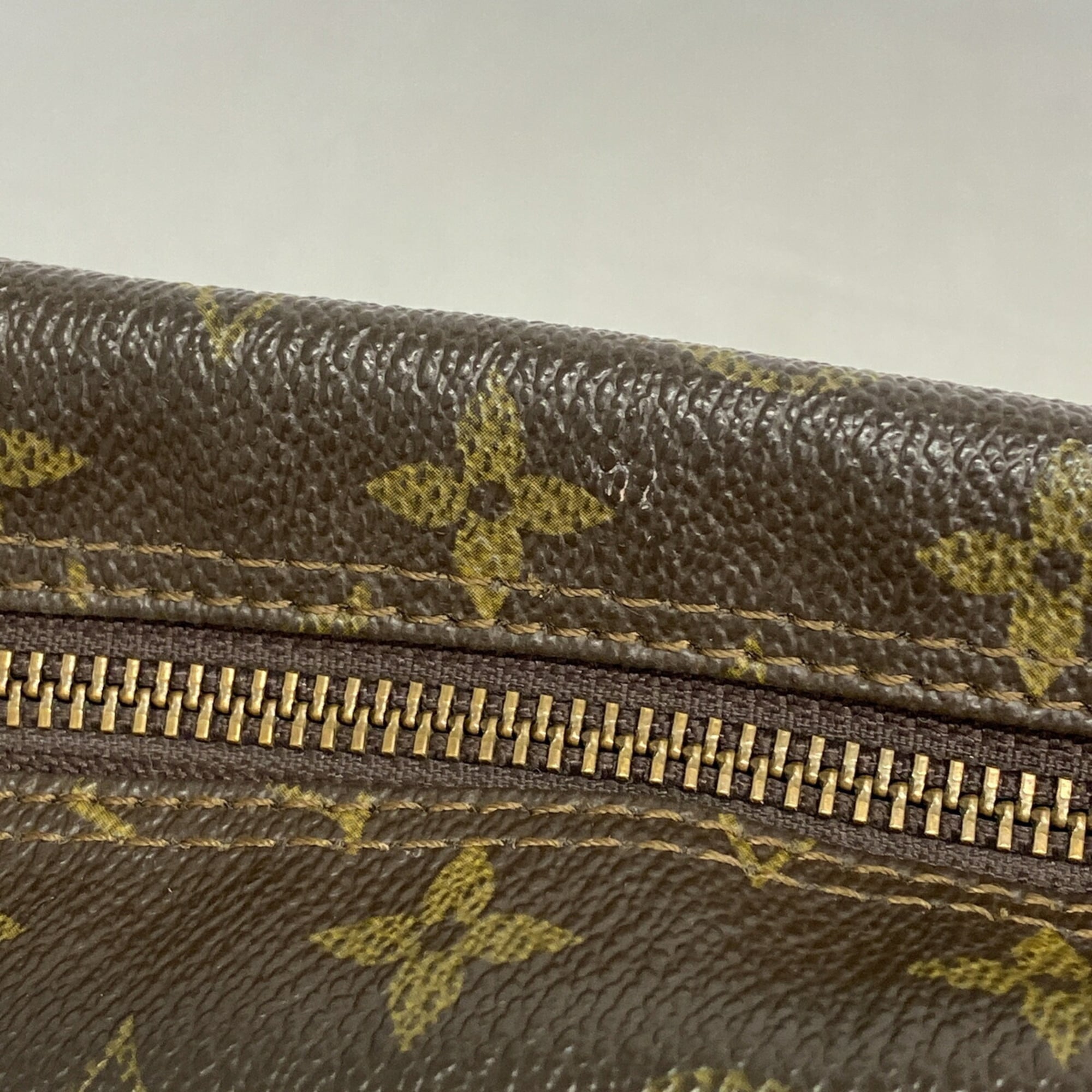 Louis Vuitton Brown Pouch (Pre-Owned)