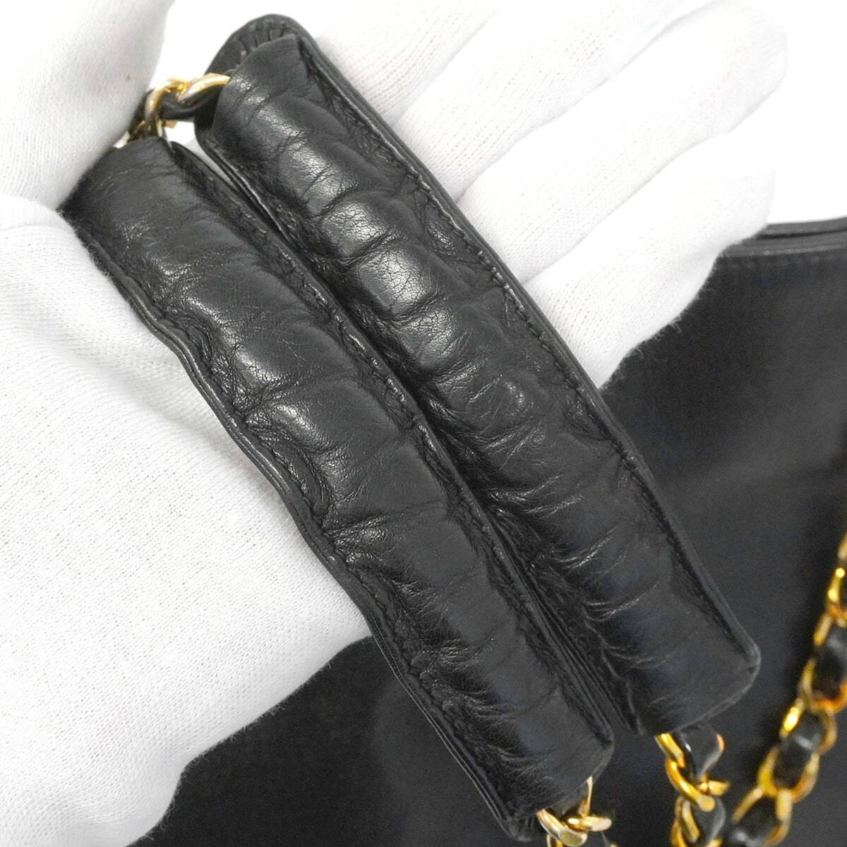 Chanel Black Leather Tote Bag (Pre-Owned)
