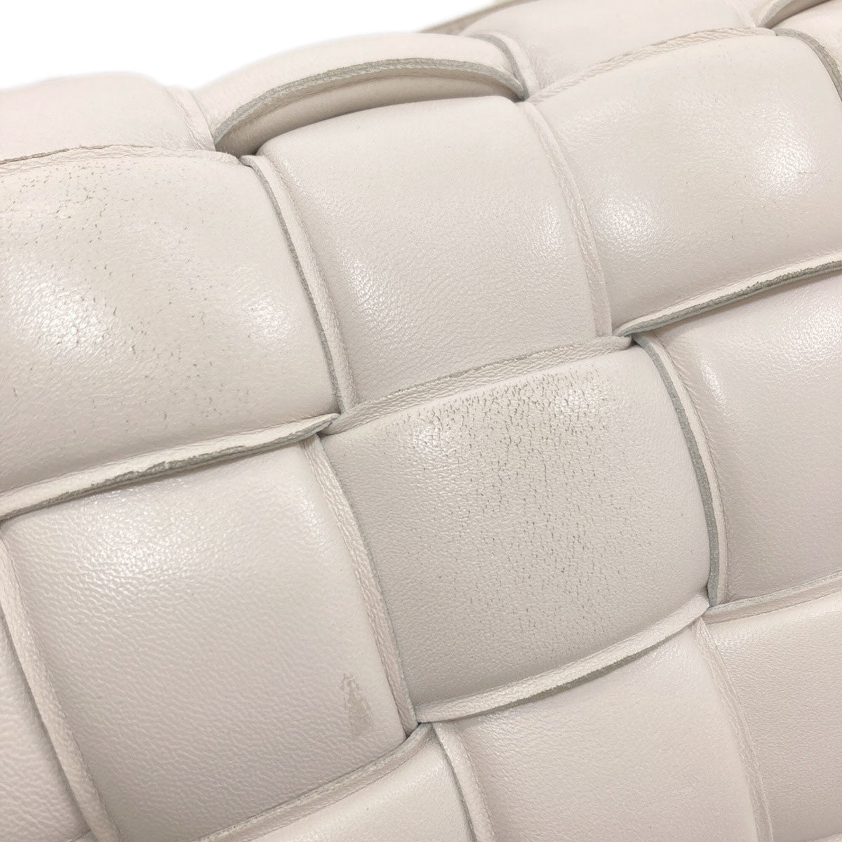Bottega Veneta White Leather Shoulder Bag (Pre-Owned)