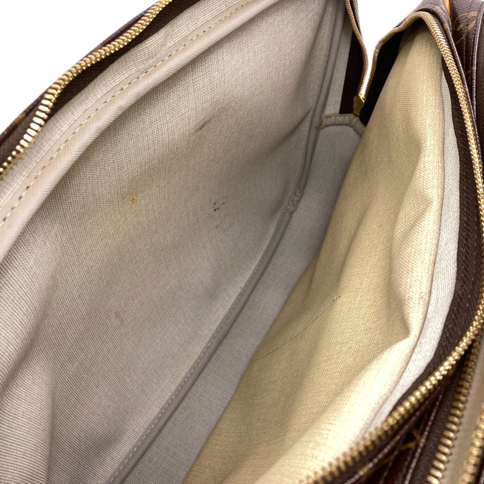Louis Vuitton Monogram Monogram Shoulder Bag (Pre-Owned)