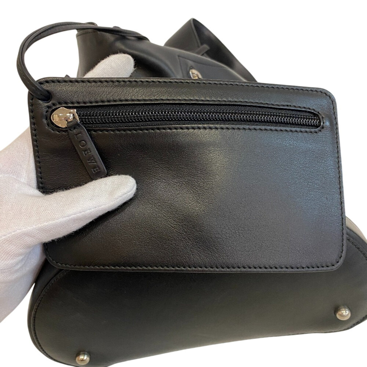 Loewe Black Leather Handbag Pouch (Pre-Owned)