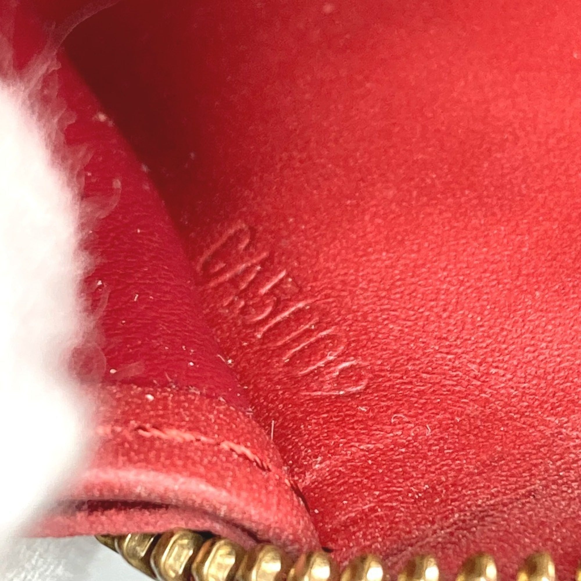 Louis Vuitton Suhali Red Color Suhali Leather Long Wallet (Bi-Fold) (Pre-Owned)