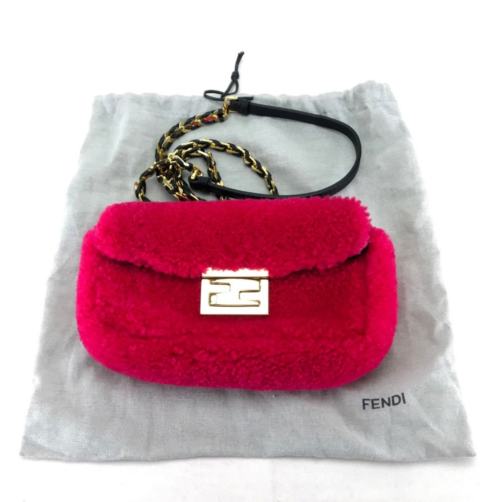 Fendi Pink Leather Pochette Shoulder Bag (Pre-Owned)