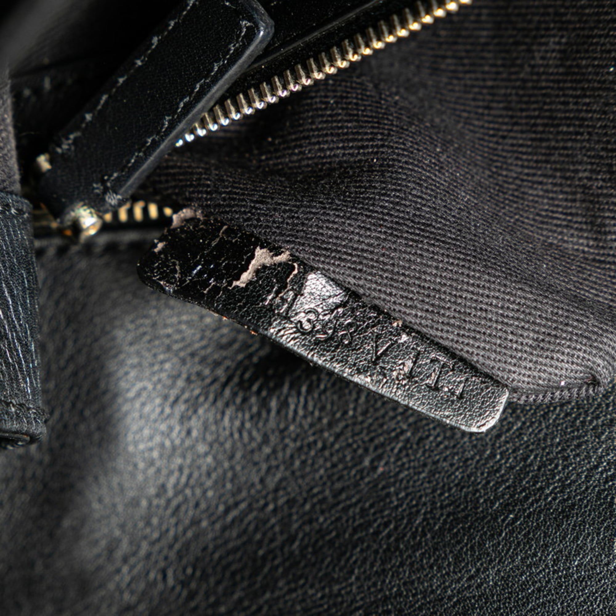 Valentino Black Leather Shoulder Bag (Pre-Owned)