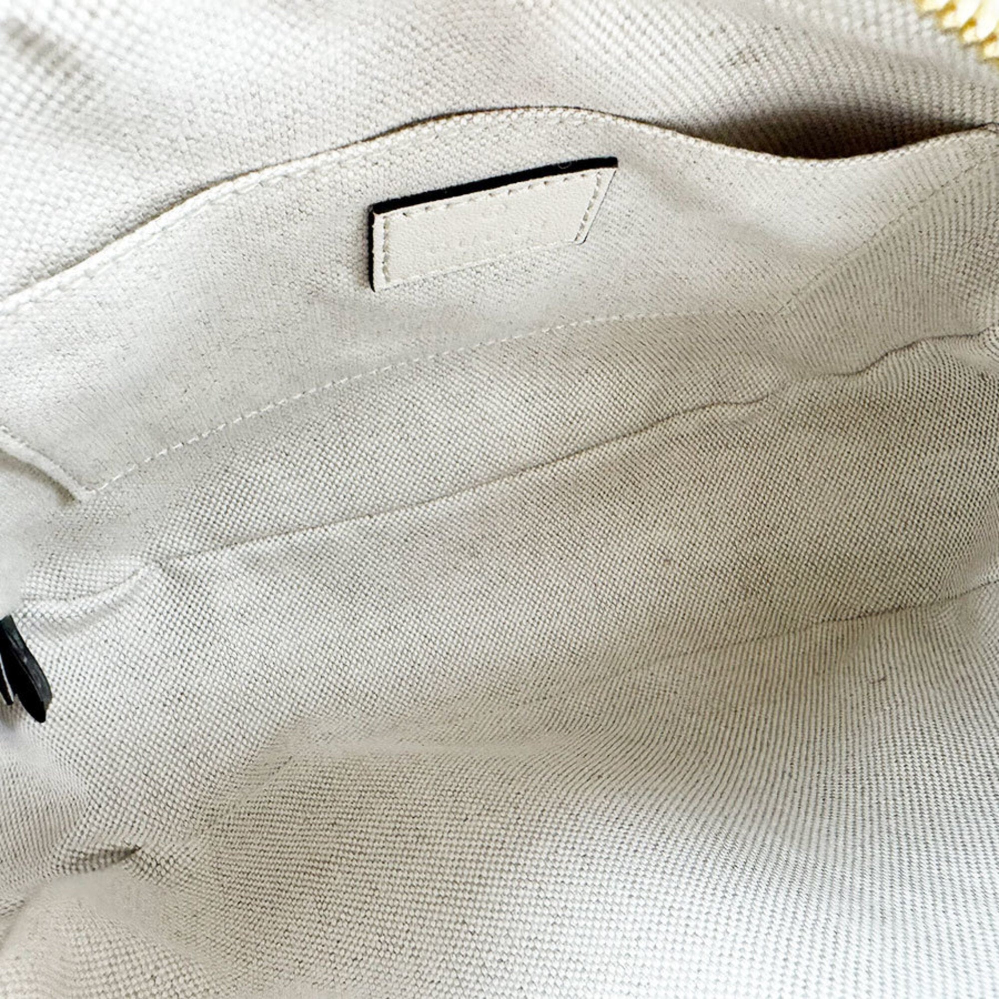 Gucci Ivory Leather Shoulder Bag (Pre-Owned)