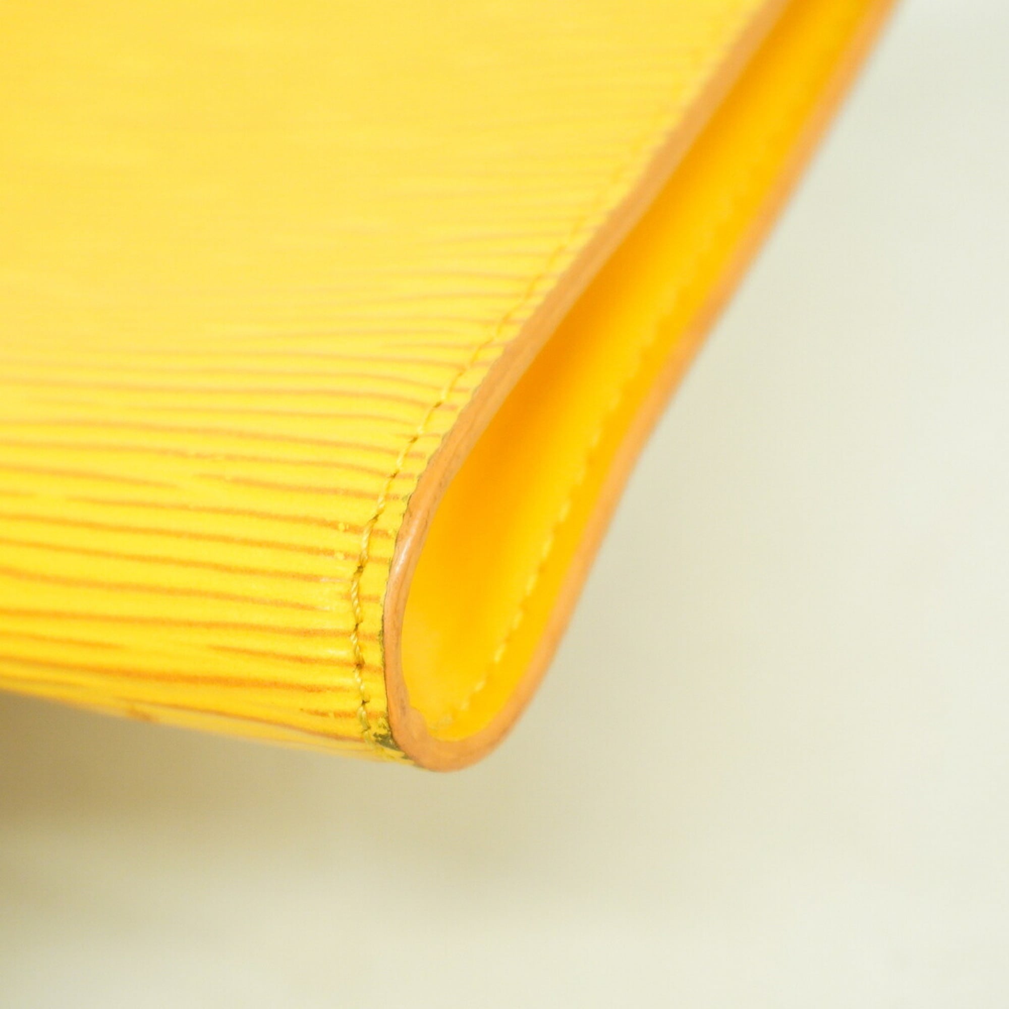 Louis Vuitton Jaune Pouch (Pre-Owned)