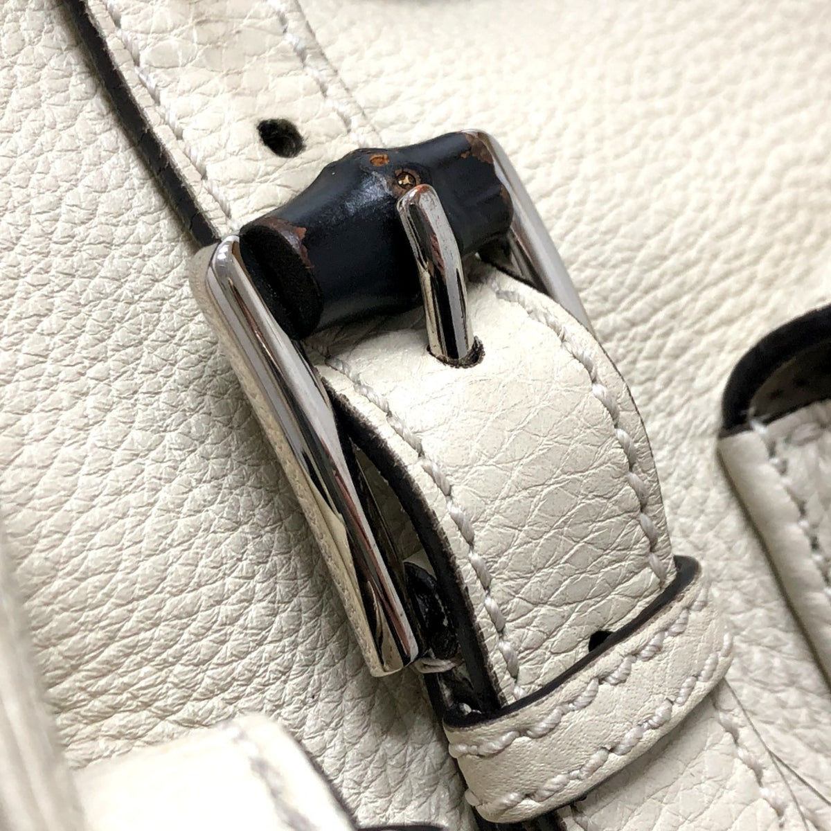 Gucci White Leather Backpack (Pre-Owned)