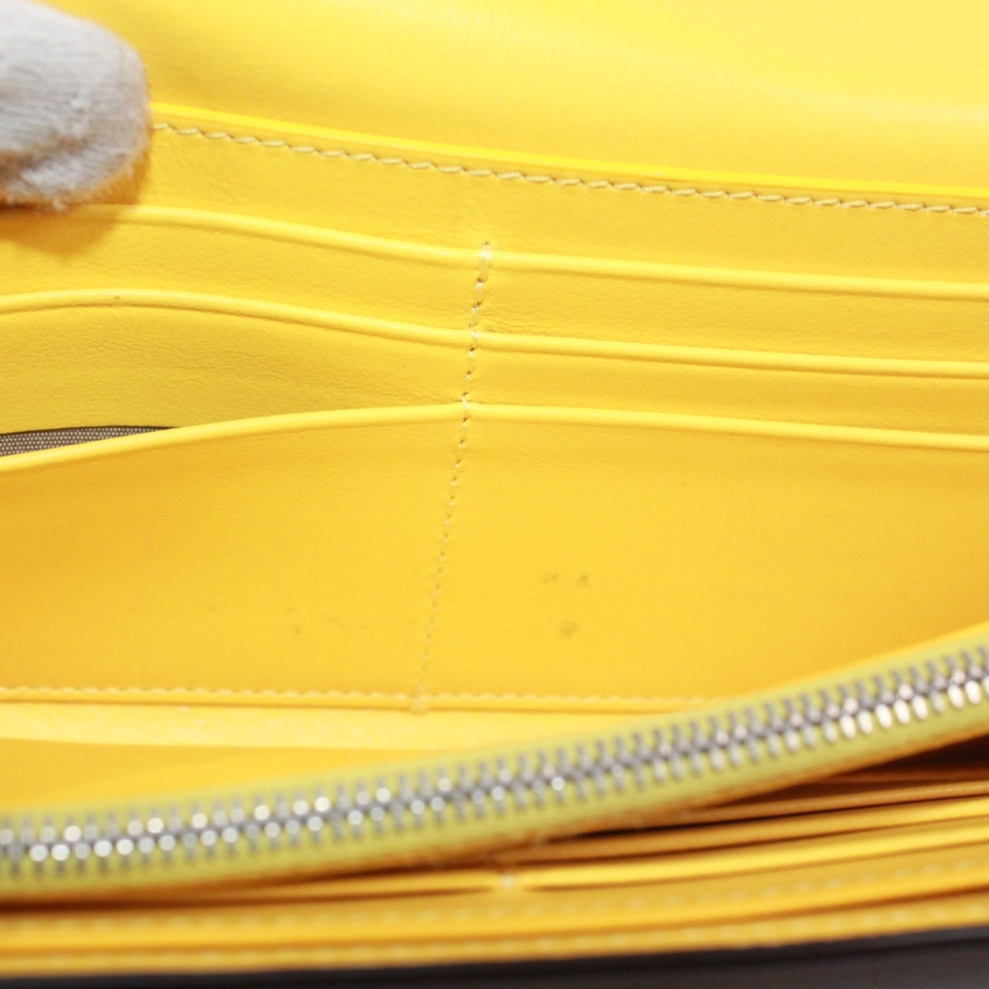 Celine Grayish Yellow Leather Long Wallet (Bi-Fold) (Pre-Owned)