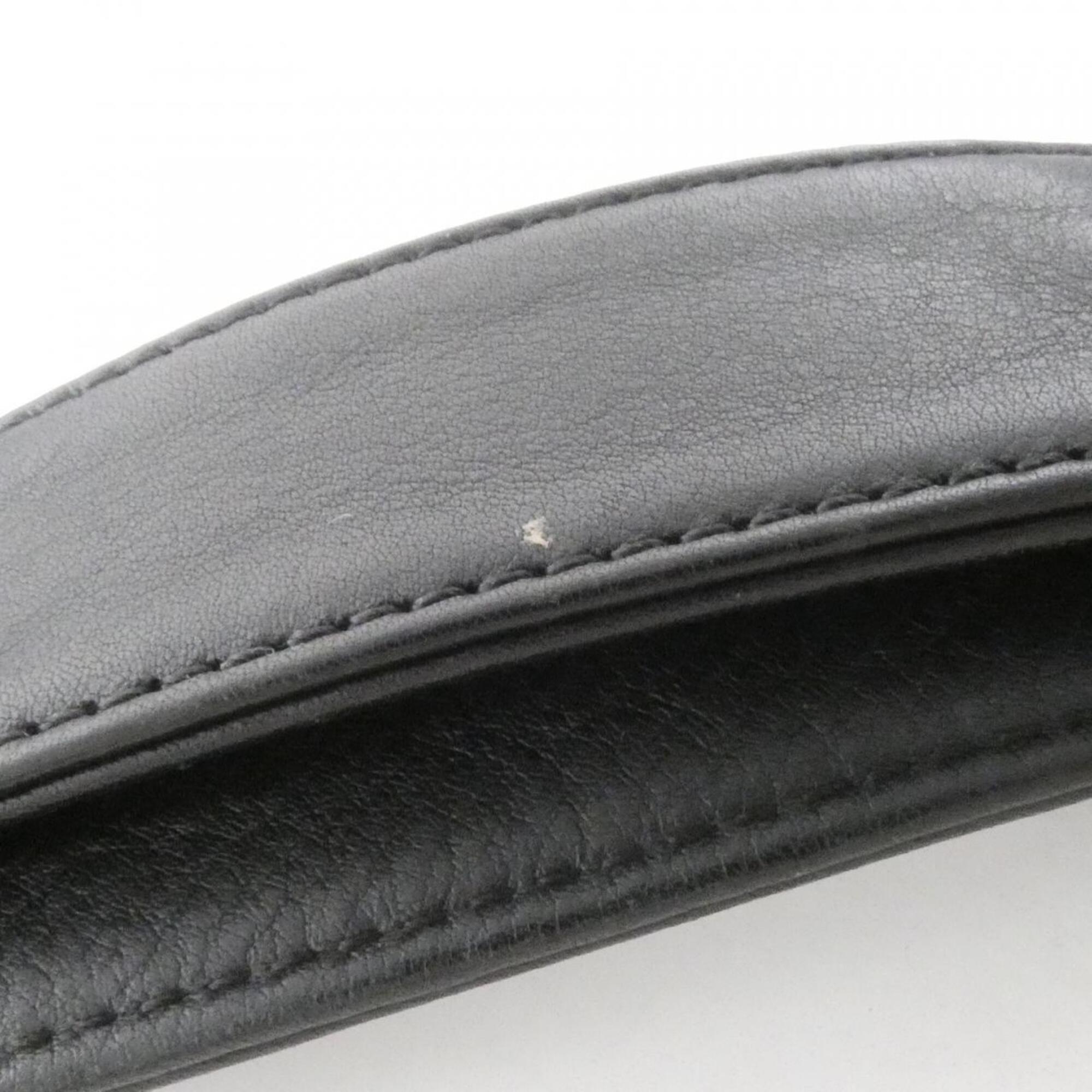 Chanel Black Leather Handbag (Pre-Owned)