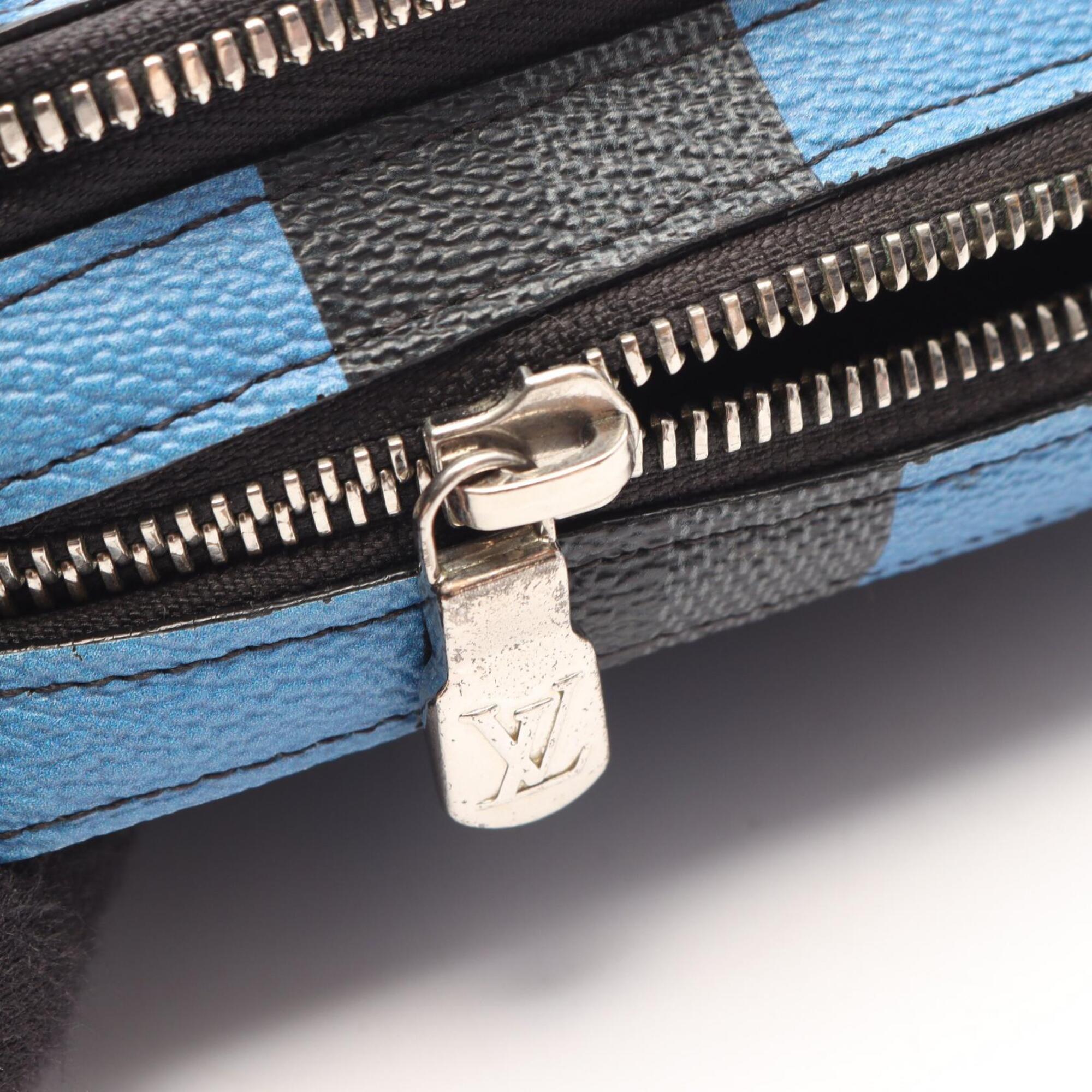 Louis Vuitton Black Blue Damier Graphite Coated Canvas Handbag Shoulder Bag (Pre-Owned)