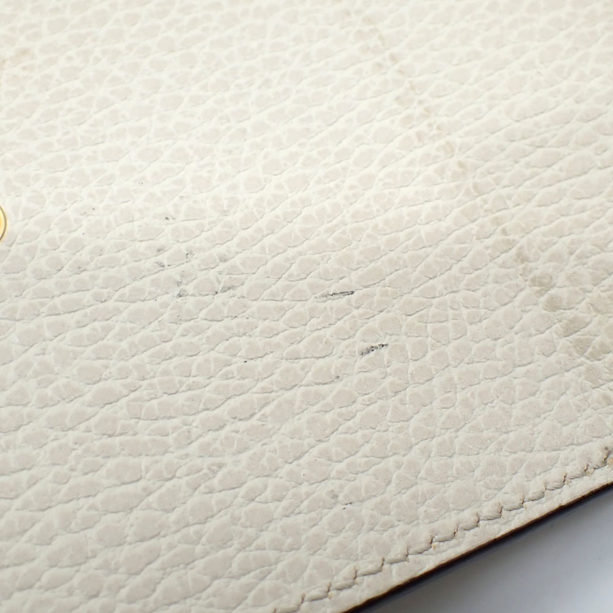Gucci Ivory Pvc Wallet (Bi-Fold) (Pre-Owned)